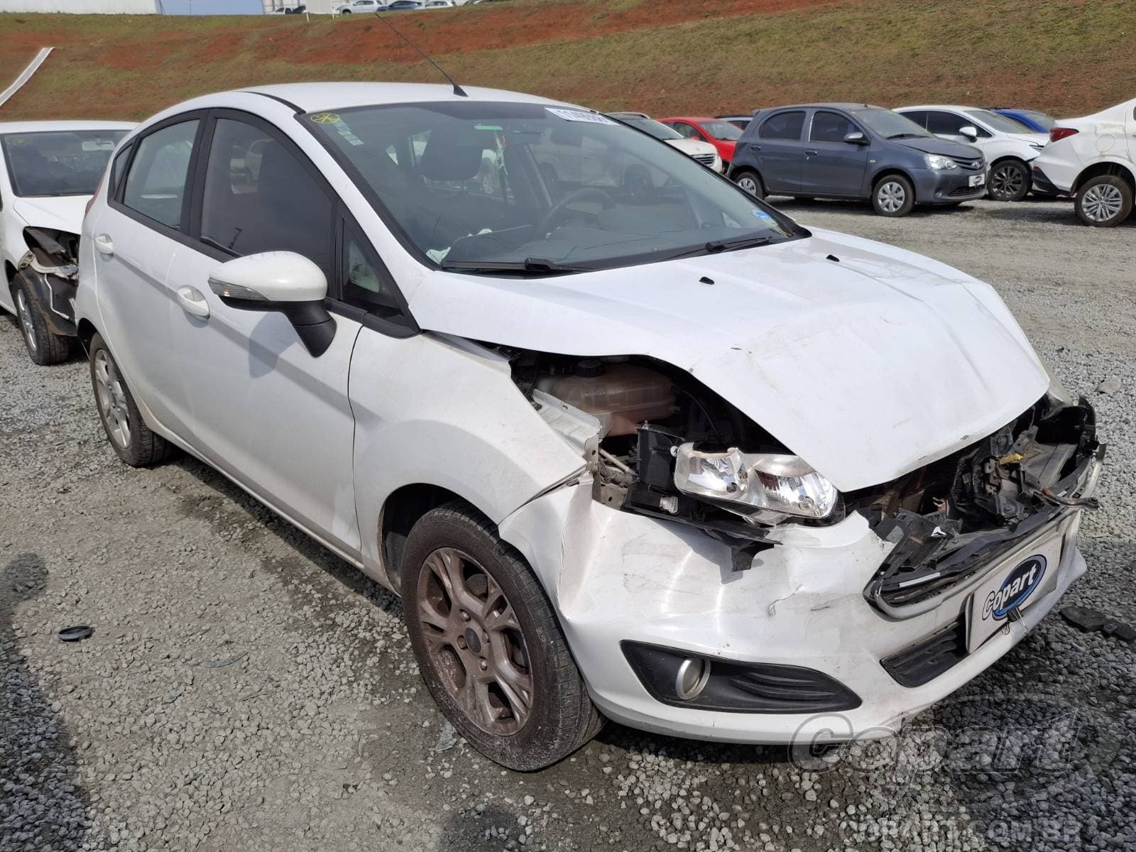Ford Fiesta 2014 — foto 1