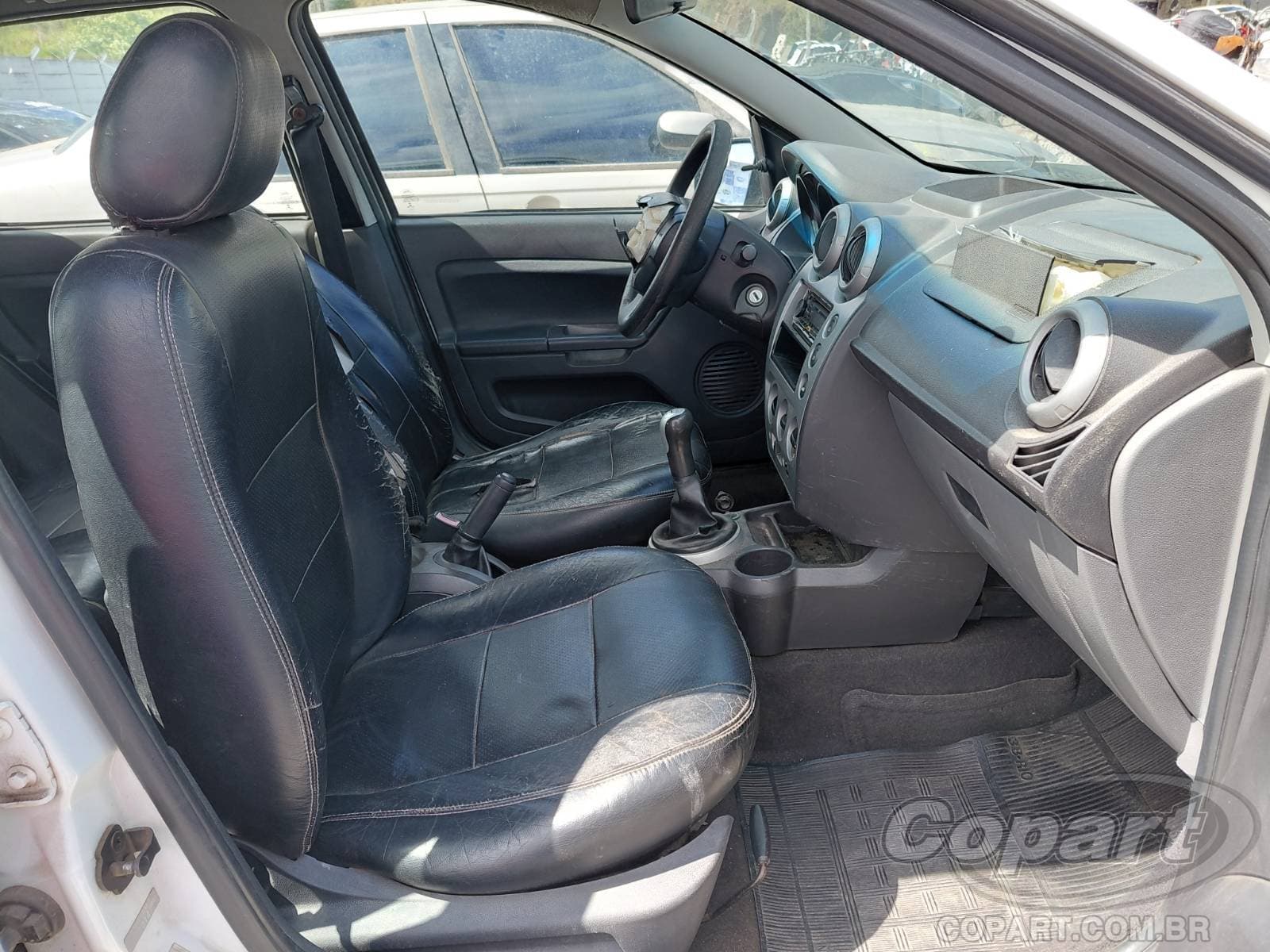 Ford Fiesta 2014 — foto 5