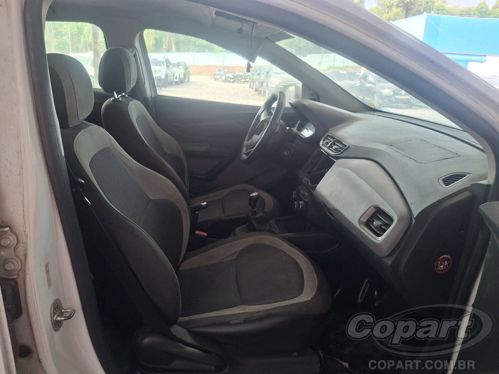Chevrolet Onix 2016 — foto 5