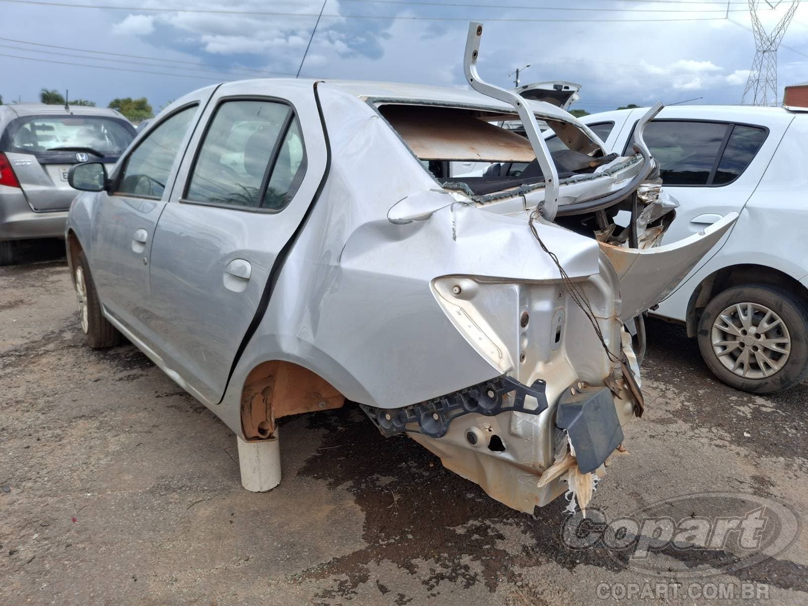 Renault Logan 2023 — foto 3