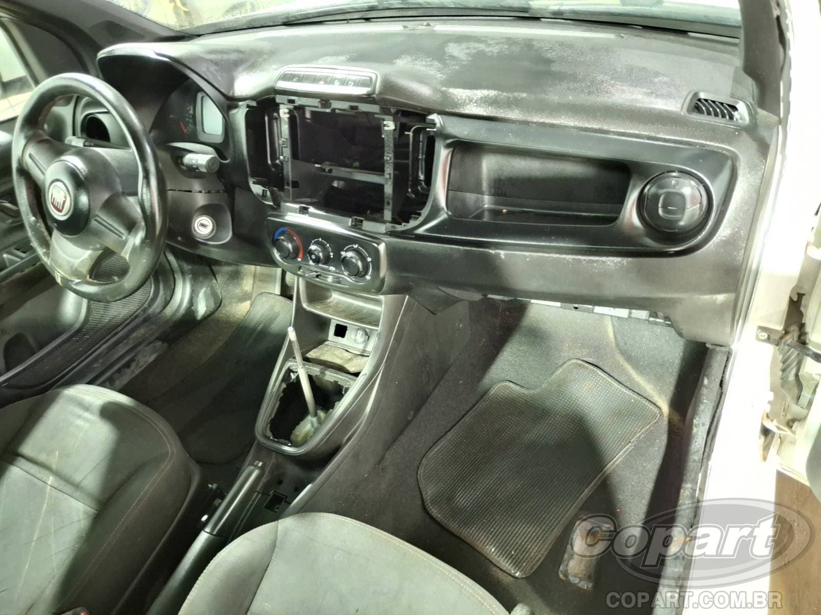 Fiat Strada 2022 — foto 9