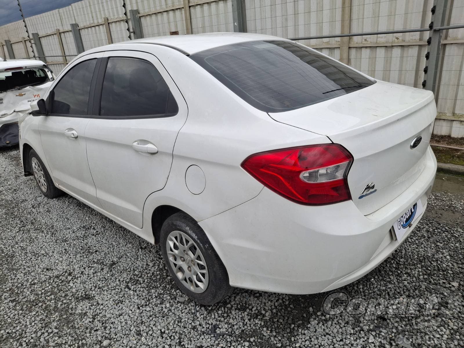 Ford KA Sedan 2018 — foto 3