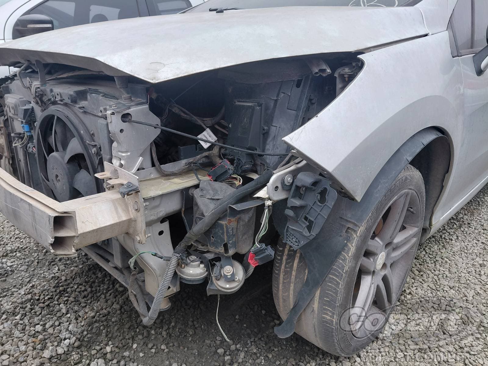 Peugeot 308 2014 — foto 13