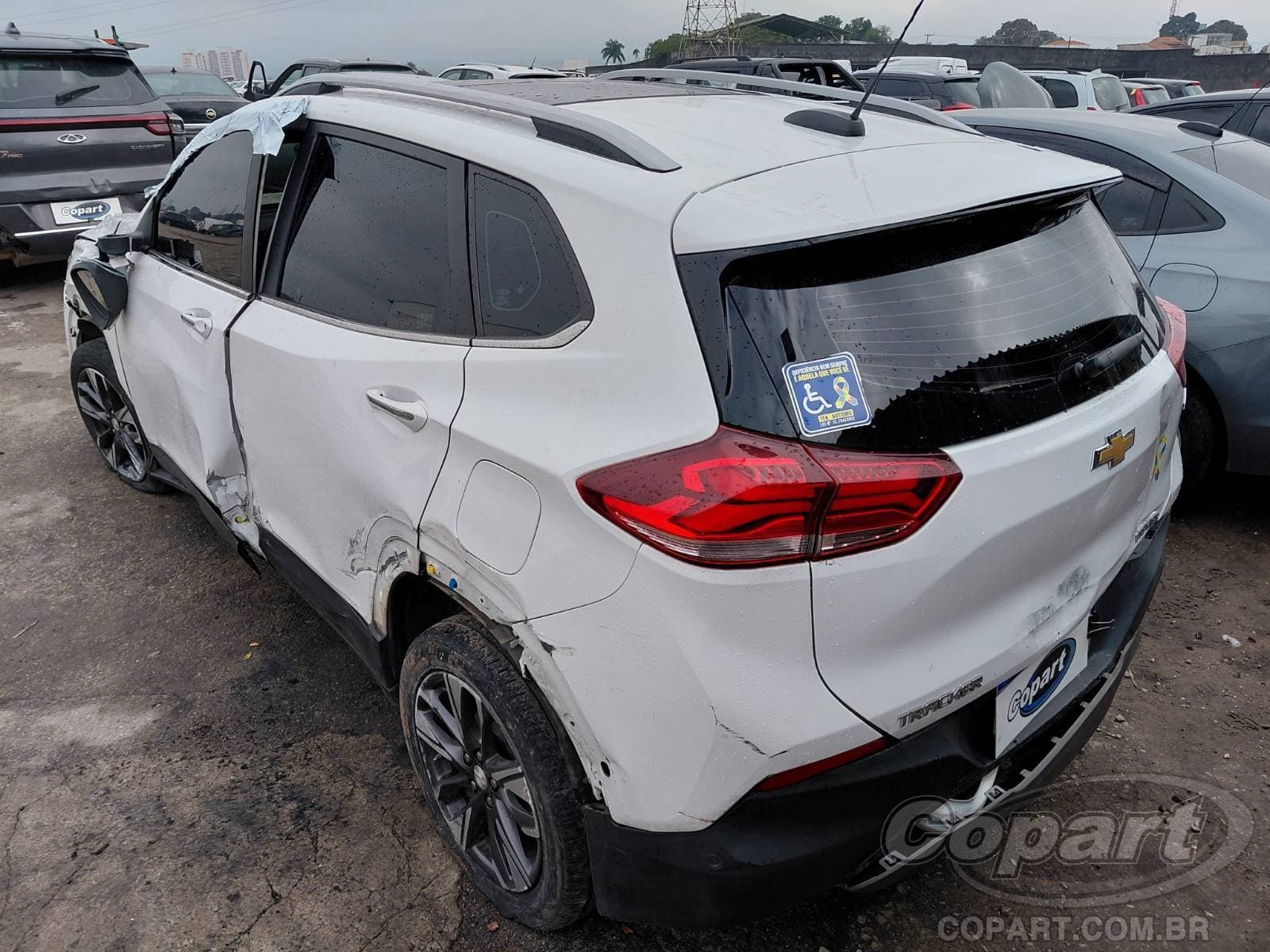 Chevrolet Tracker 2023 — foto 3