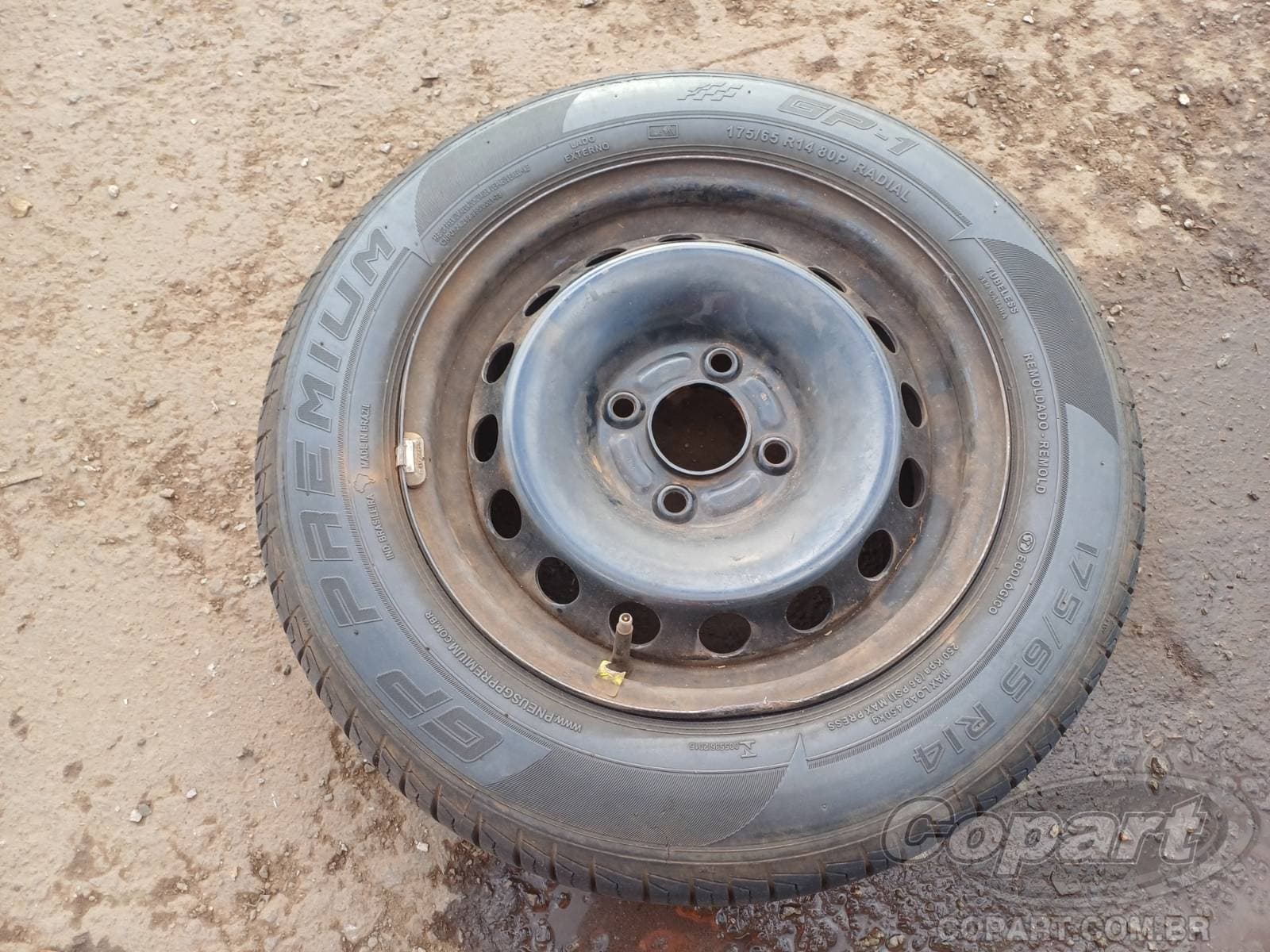 Ford KA Sedan 2018 — foto 10