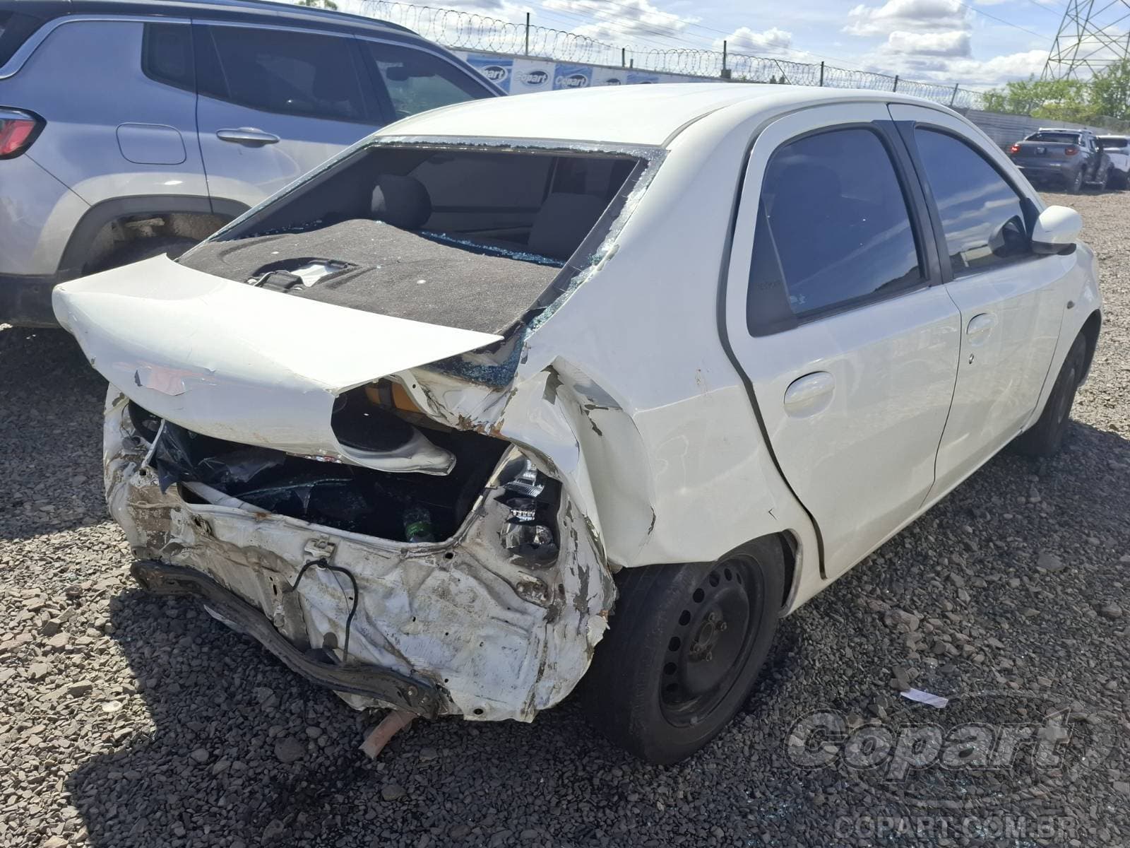 Toyota Etios Seda 2014 — foto 4