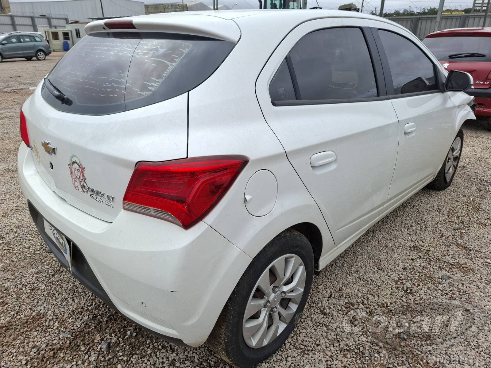 Chevrolet Onix 2017 — foto 4