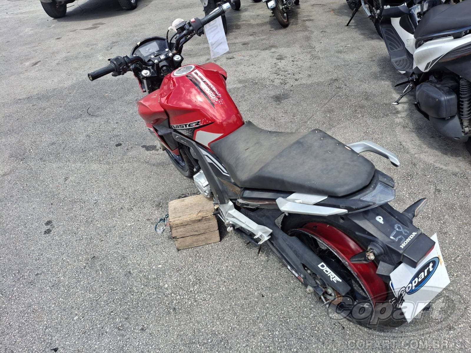 Honda CB 250 F 2021 — foto 3
