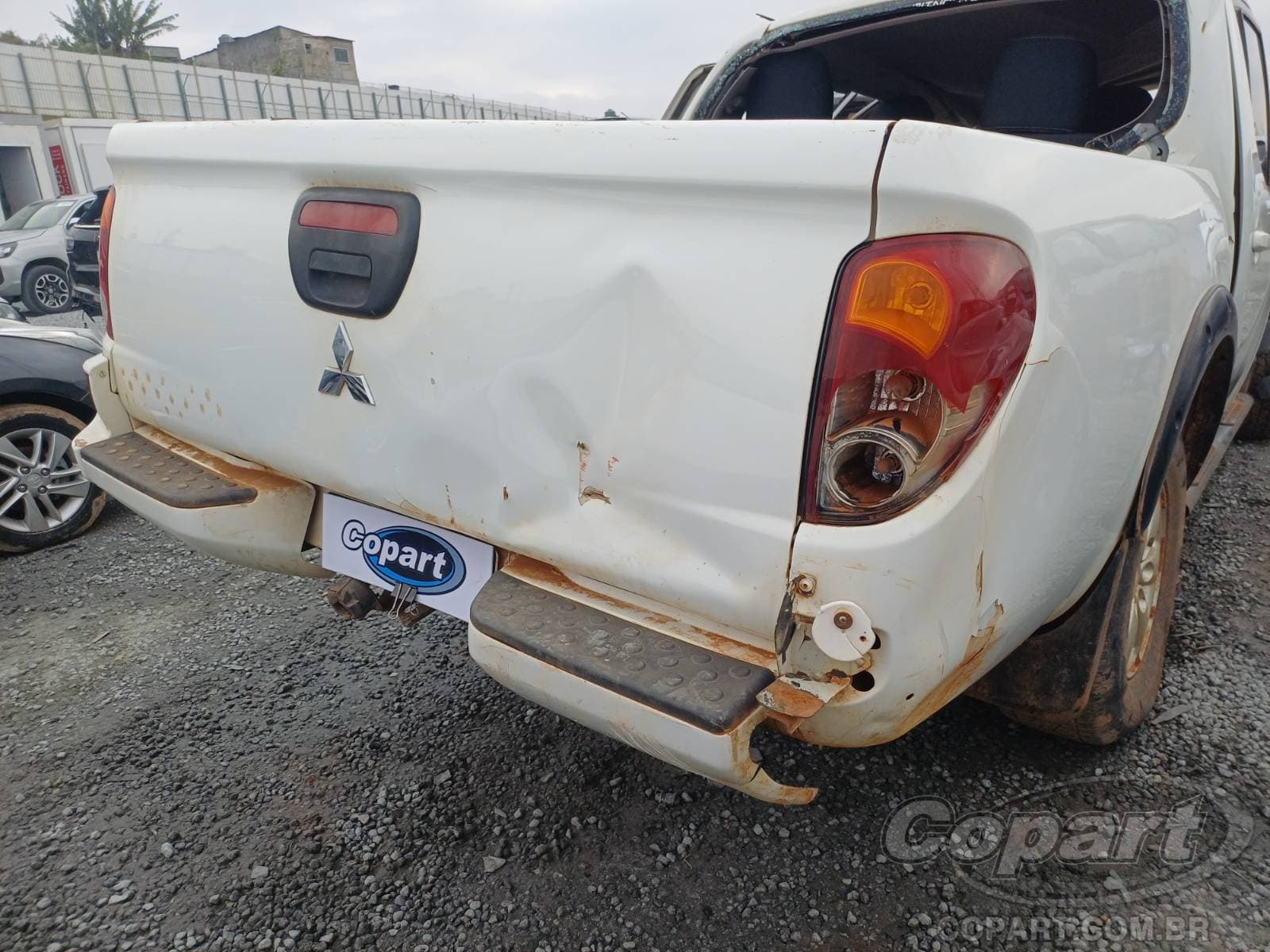 Mitsubishi L200 Triton 2013 — foto 13