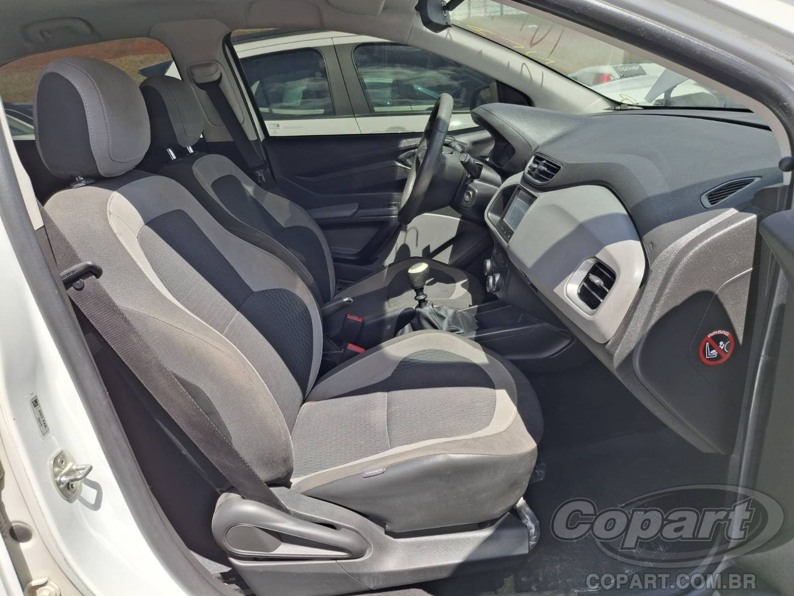 Chevrolet Onix 2015 — foto 5