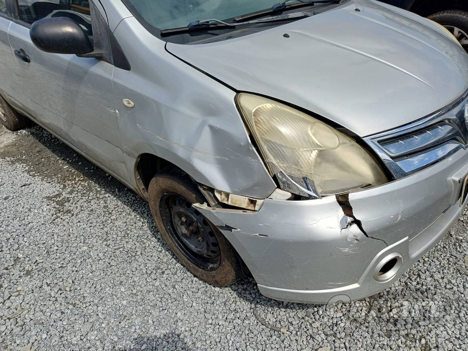 Nissan Livina 2012 — foto 11