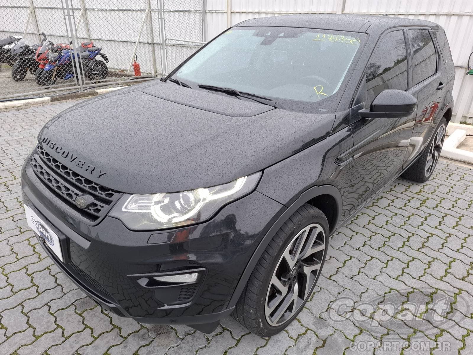 Land Rover Discovery Sport 2017 — foto 2