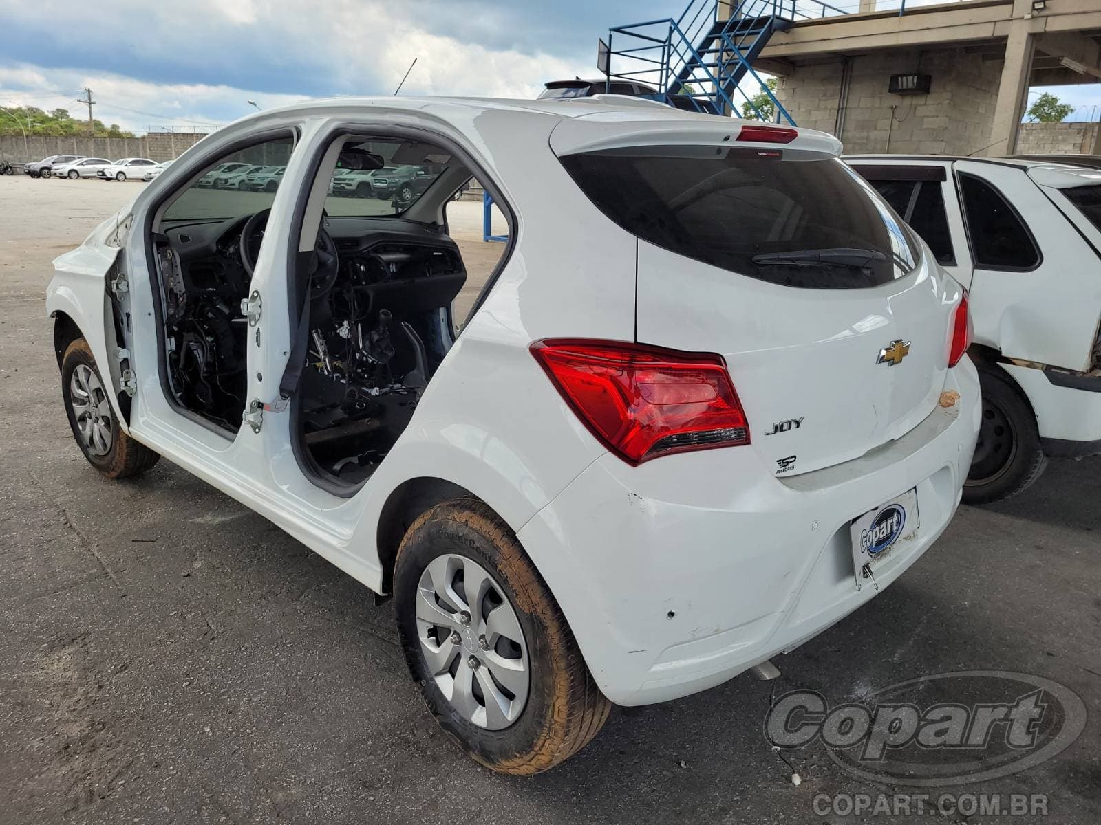 Chevrolet Onix 2020 — foto 3