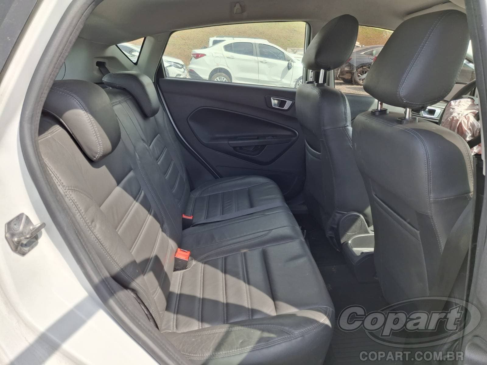 Ford Fiesta 2014 — foto 6
