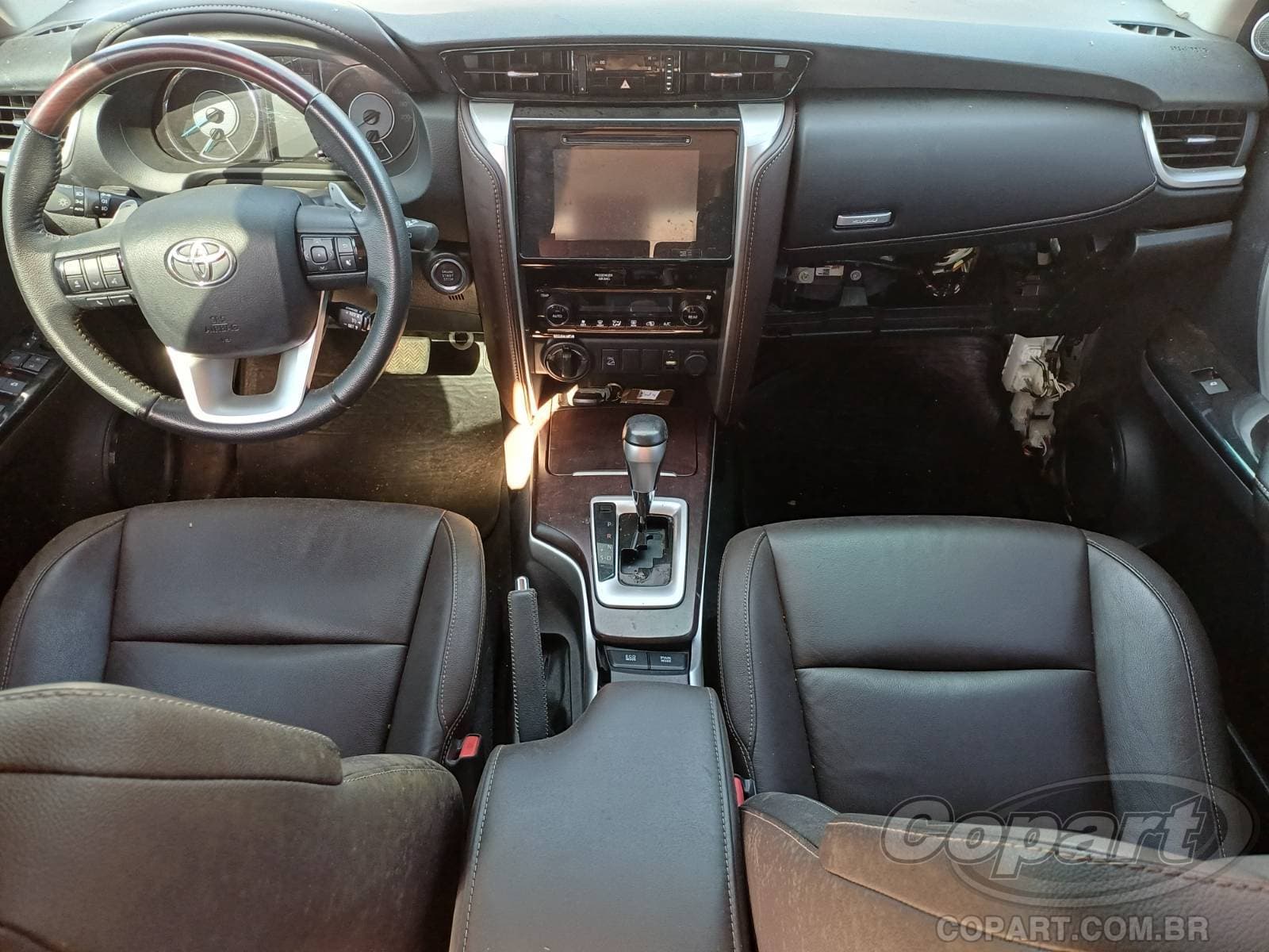 Toyota SW4 2019 — foto 9