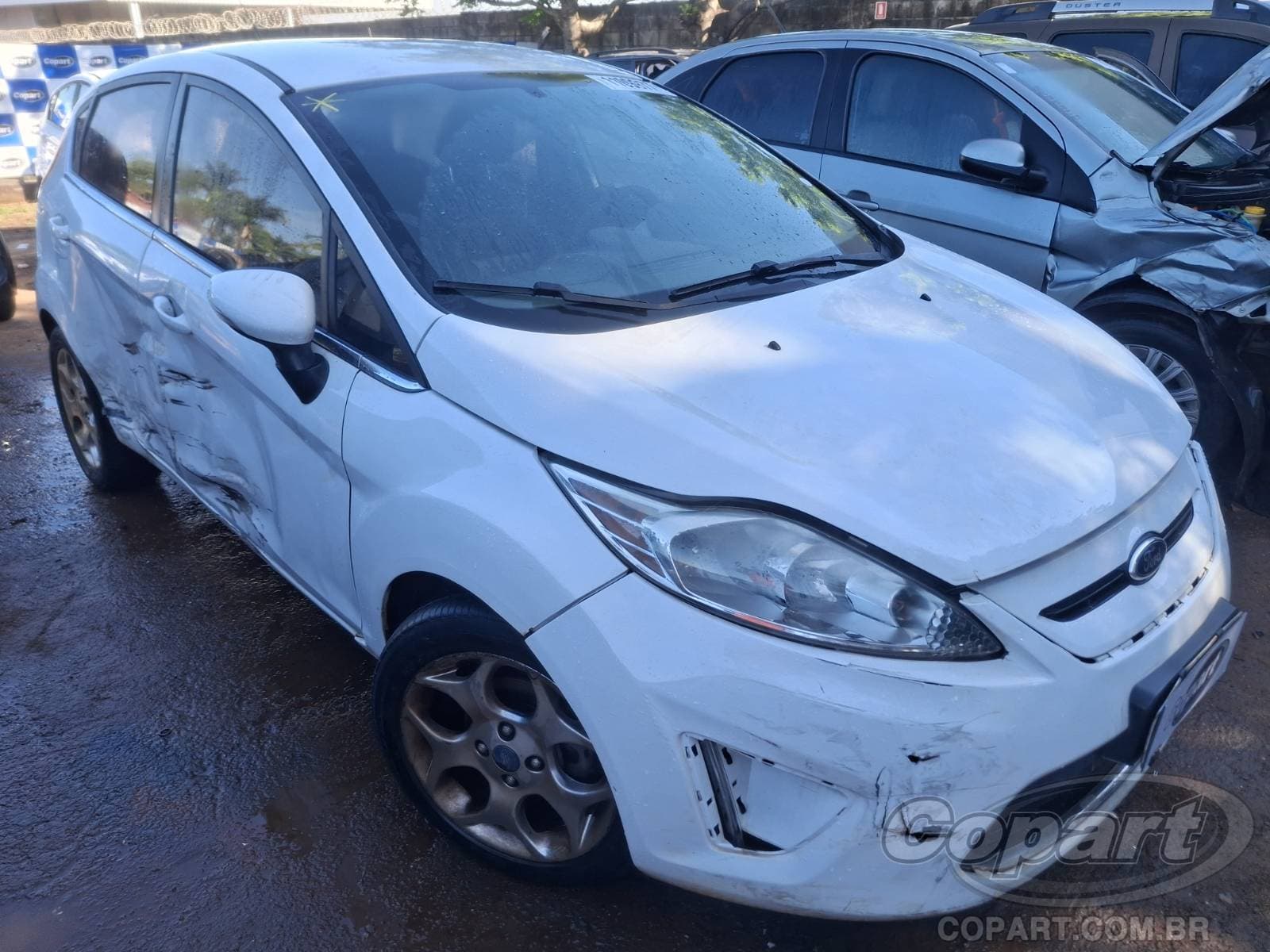 Ford Fiesta 2012 — foto 1