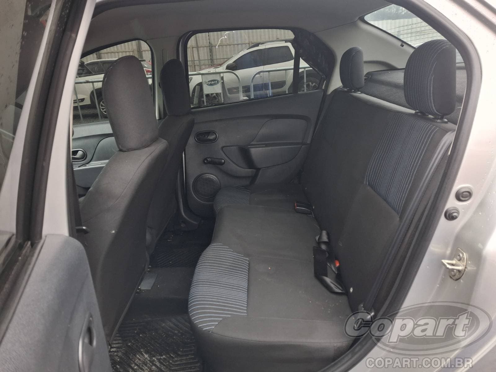 Renault Logan 2020 — foto 6