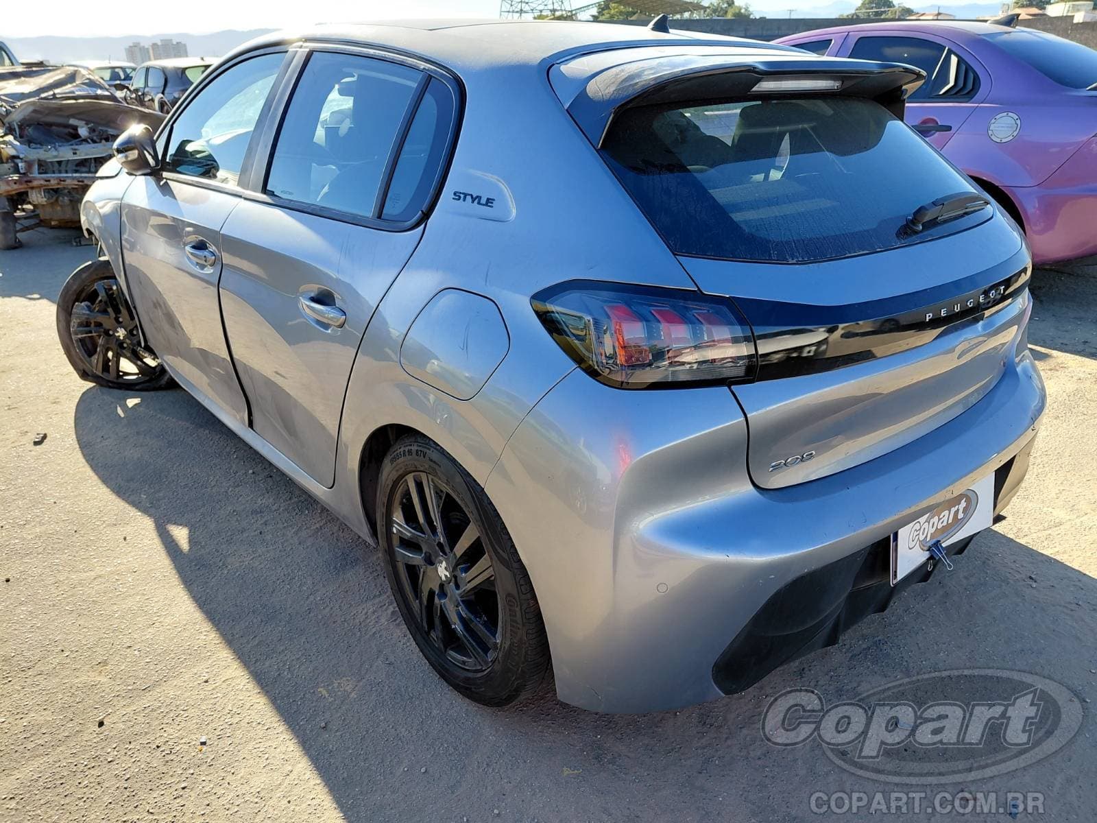 Peugeot 208 2023 — foto 3
