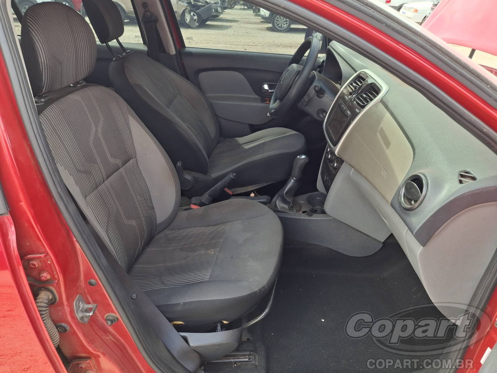 Renault Logan 2017 — foto 5