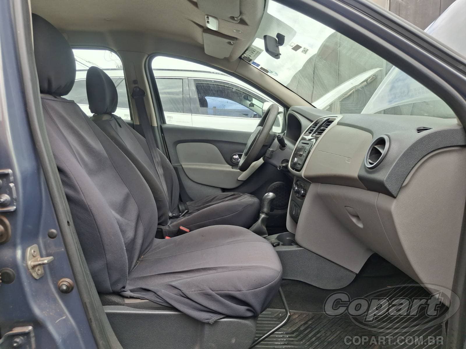 Renault Logan 2014 — foto 5