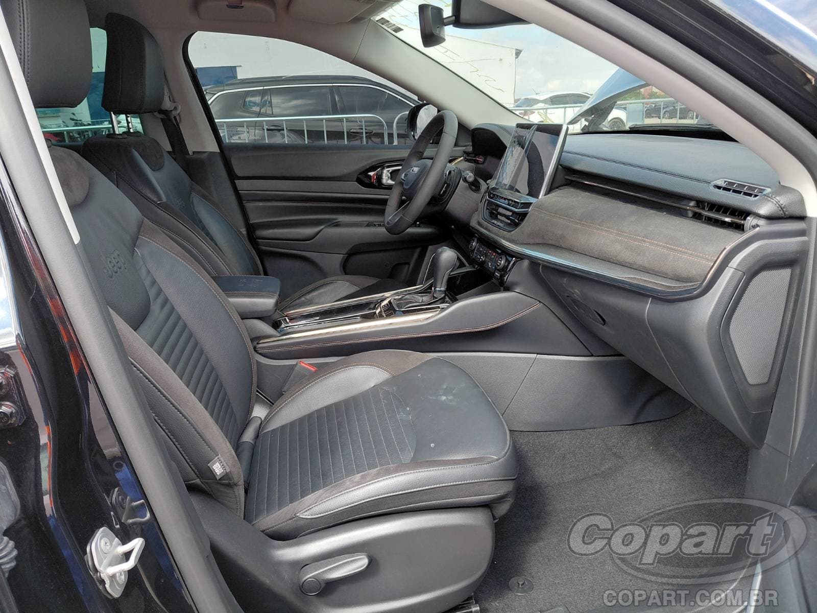 Jeep Commander 2023 — foto 5