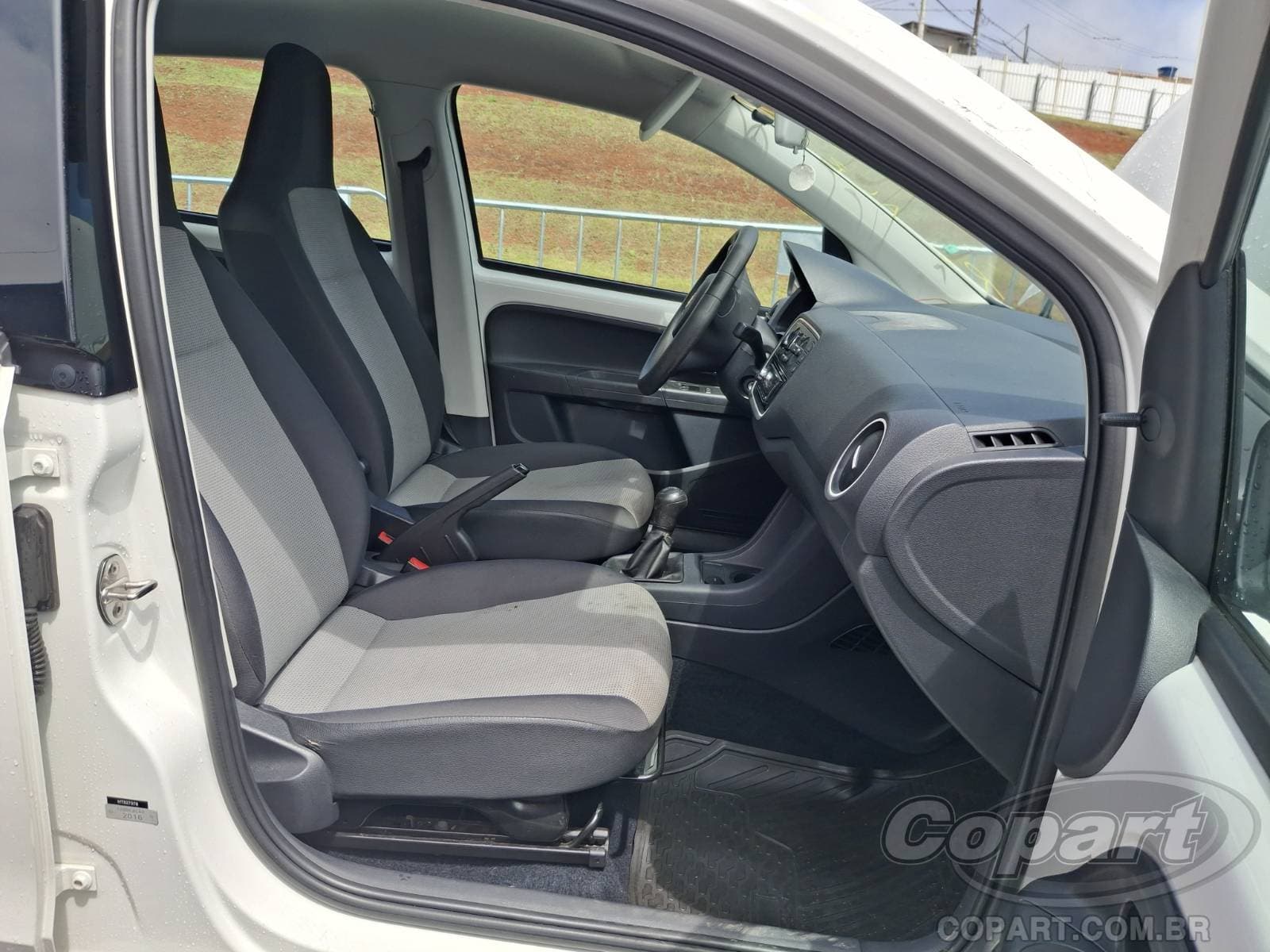 Volkswagen UP 2017 — foto 5