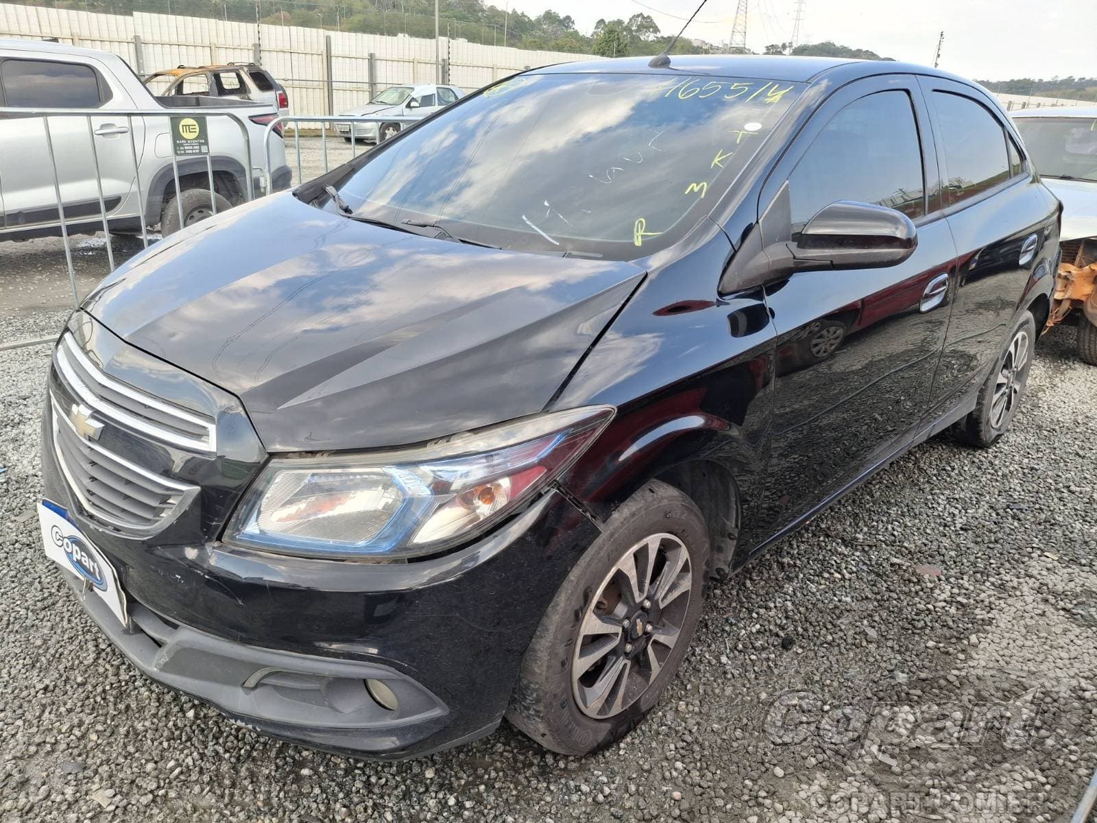 Chevrolet Onix 2015 — foto 2