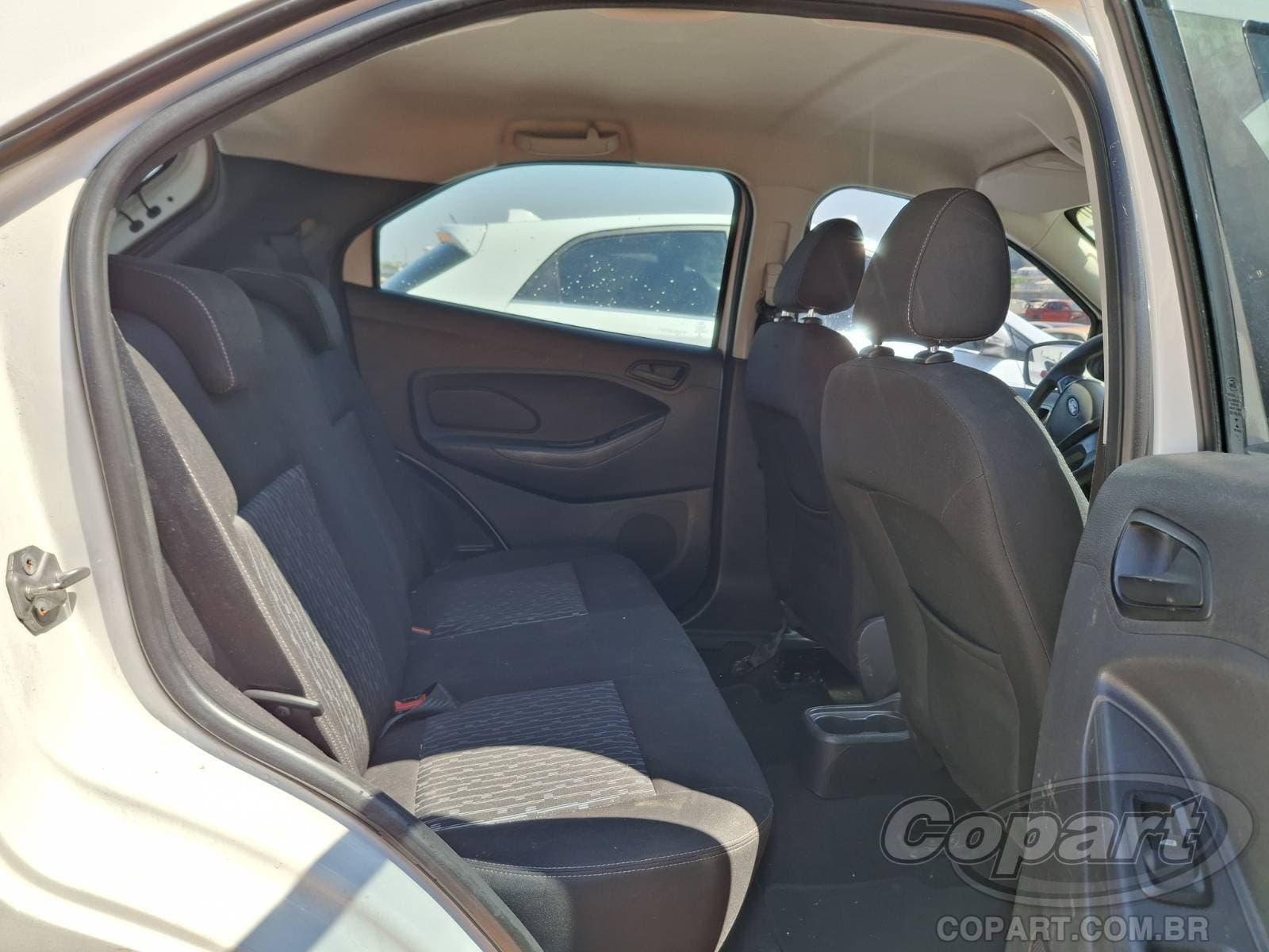 Ford KA 2015 — foto 6