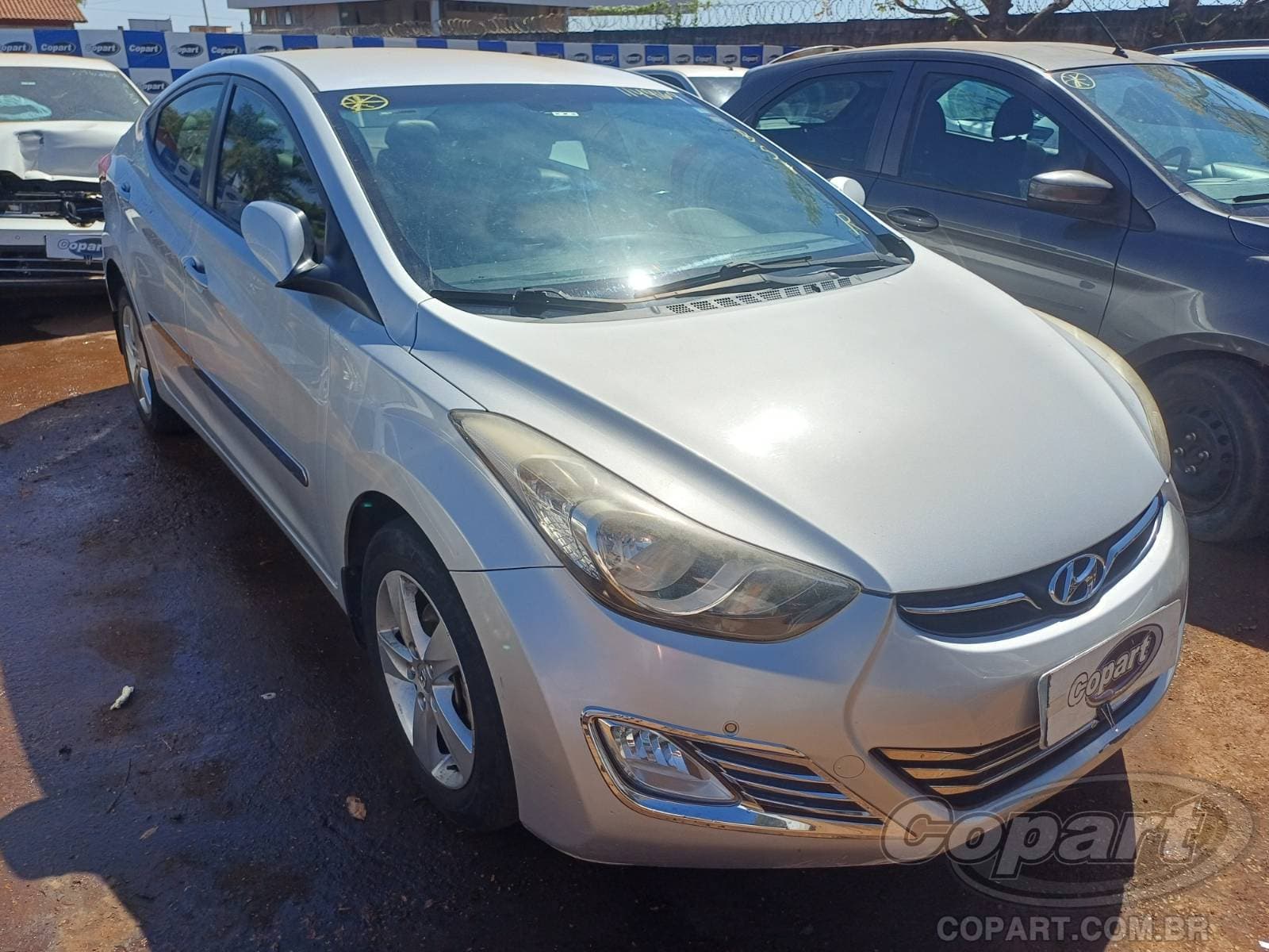 Hyundai Elantra 2013 — foto 1