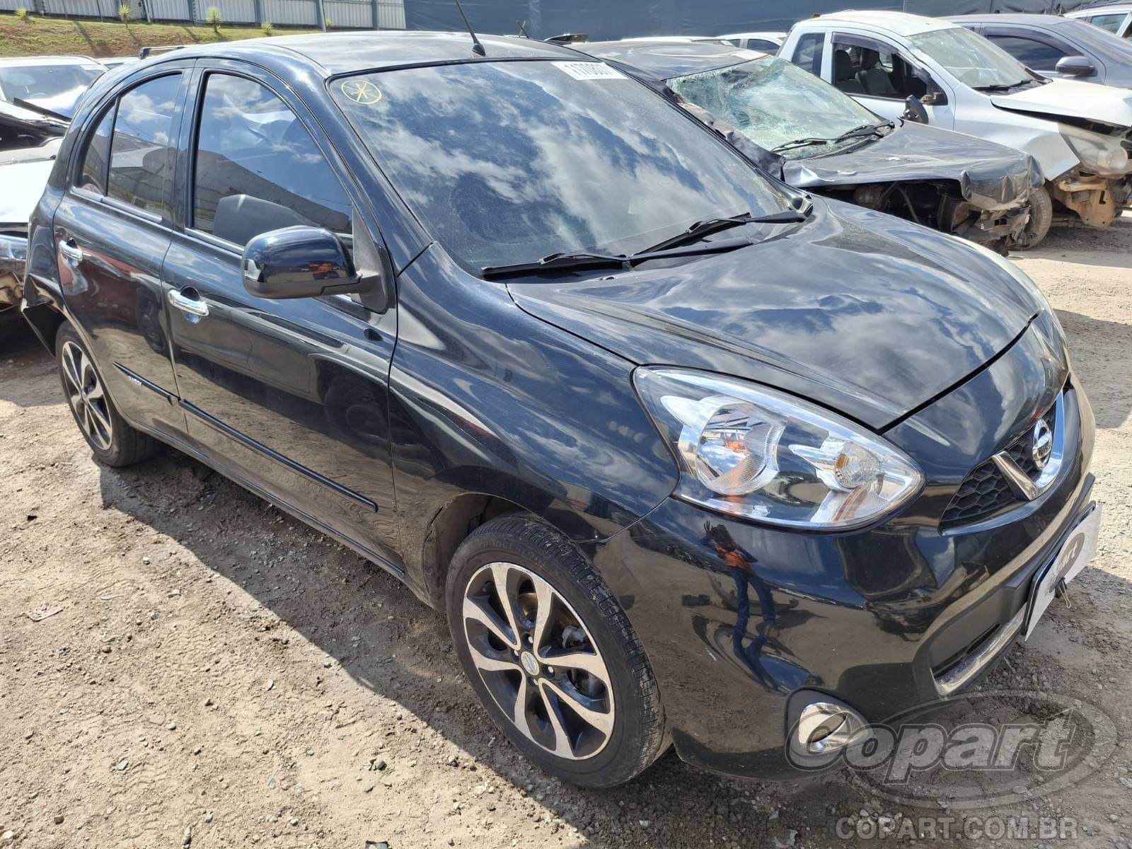 Nissan March 1.6 16V 2015