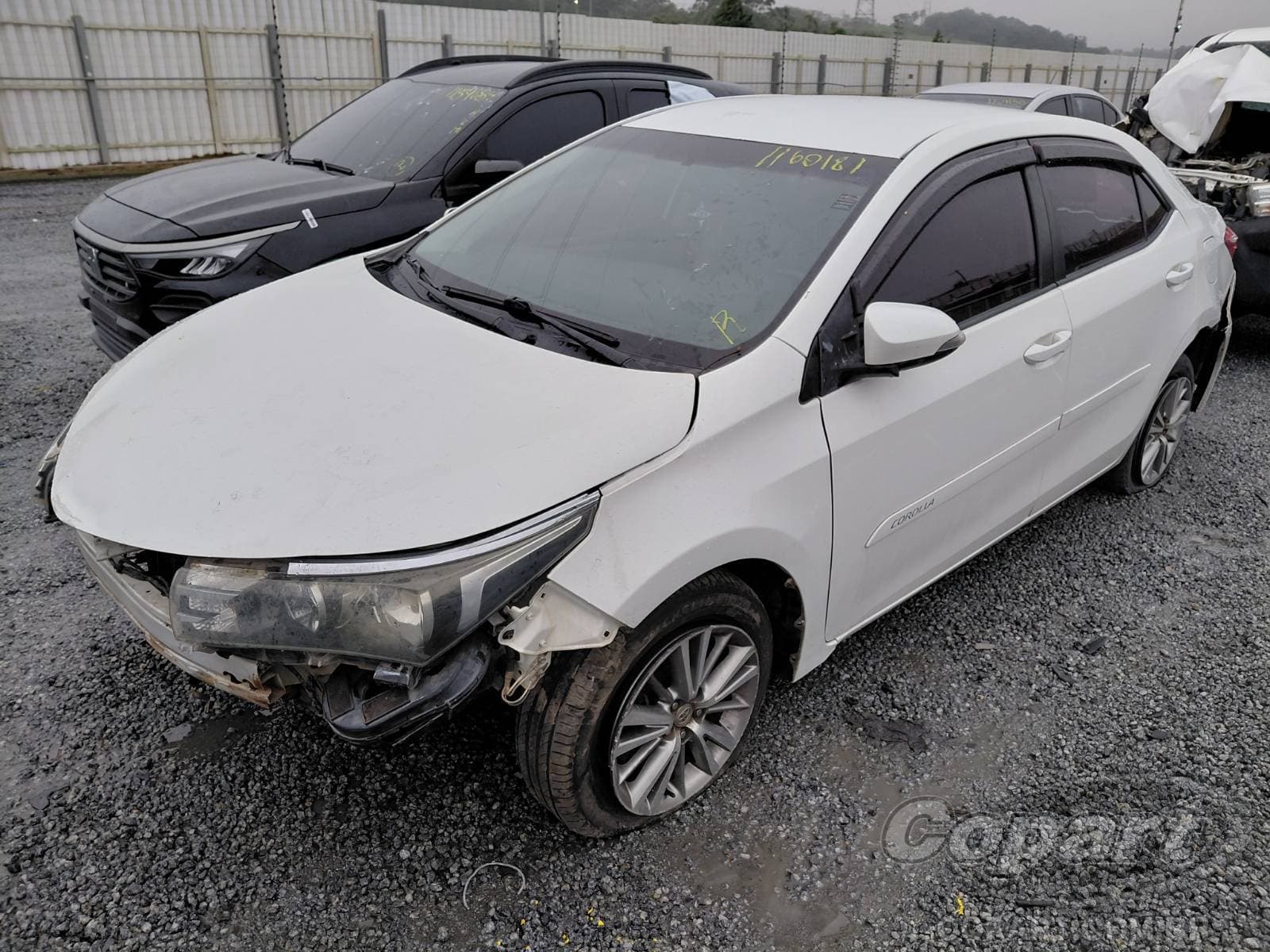 Toyota Corolla 2015 — foto 2