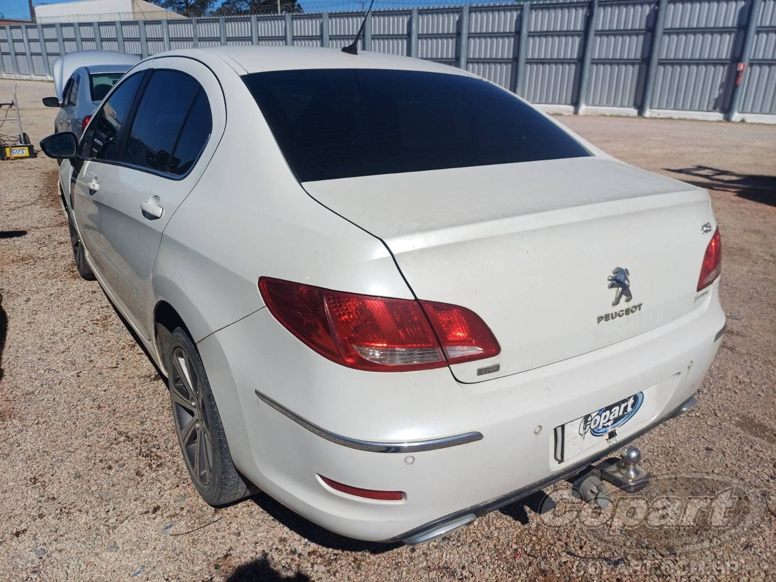 Peugeot 408 Sedan 2015 — foto 3