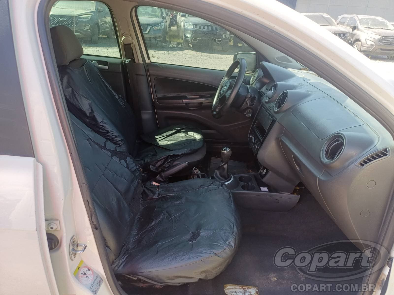 Volkswagen Voyage 2015 — foto 5