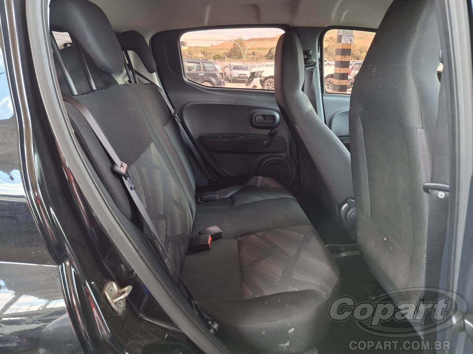 Fiat Mobi 2017 — foto 6