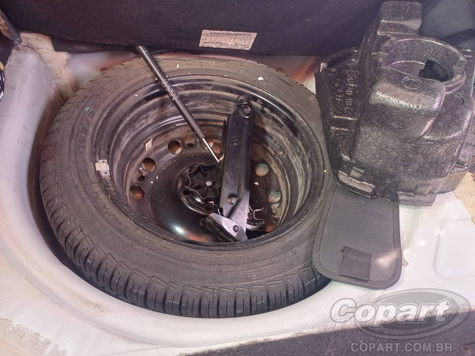 Volkswagen FOX 2013 — foto 10