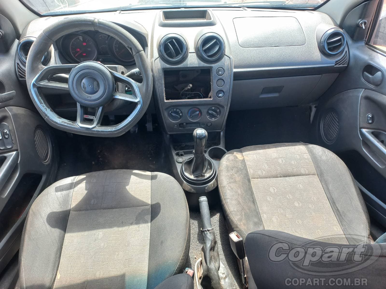 Ford Fiesta 2013 — foto 9