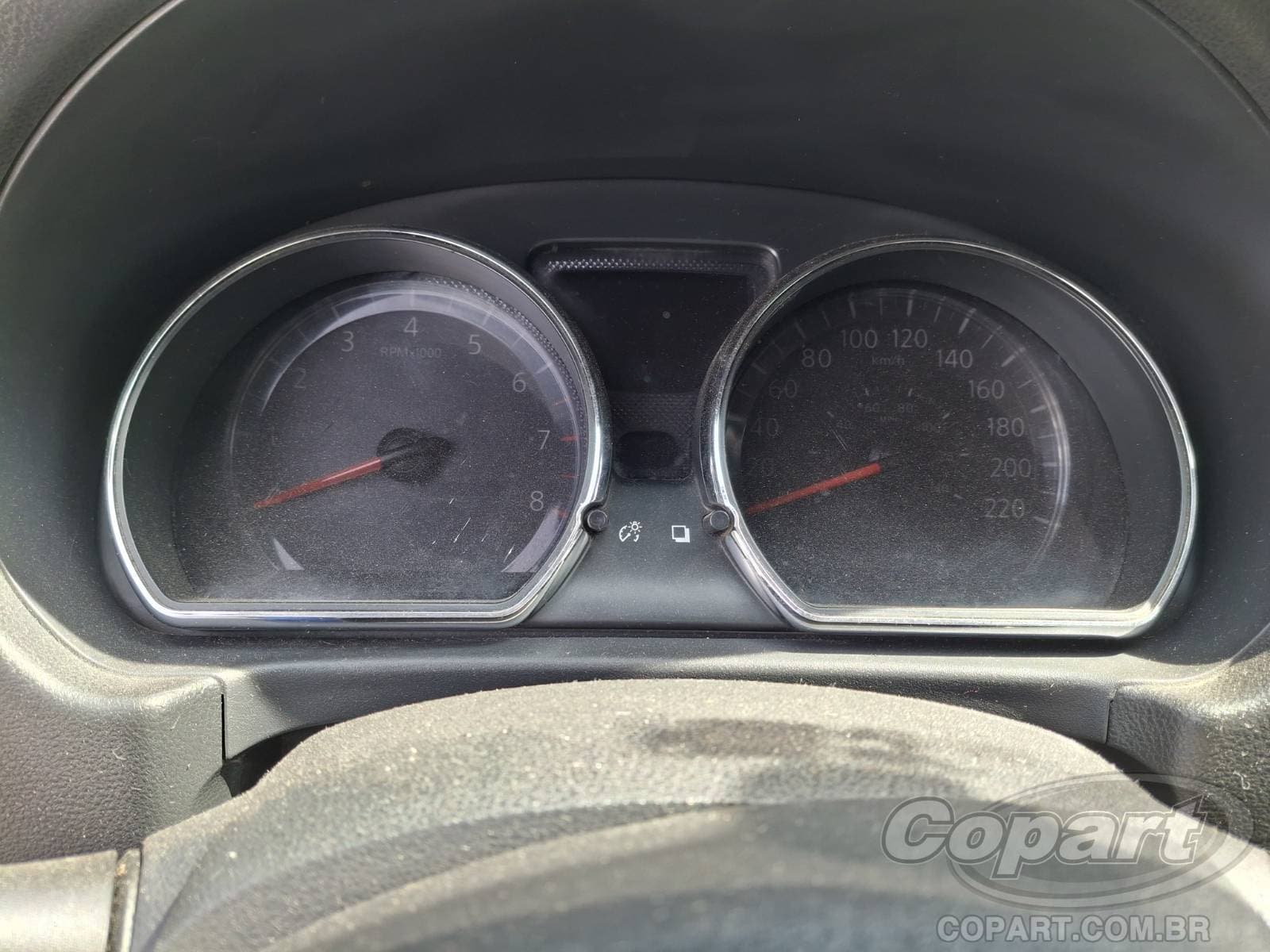 Nissan Versa 2014 — foto 8
