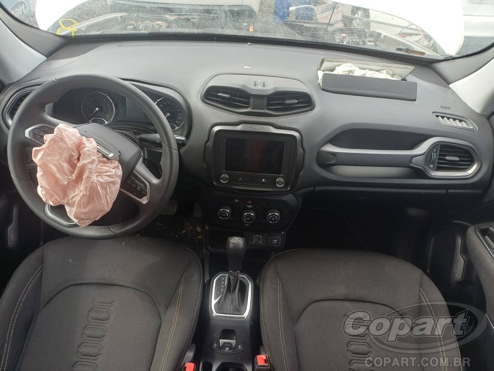 Jeep Renegade 2023 — foto 9
