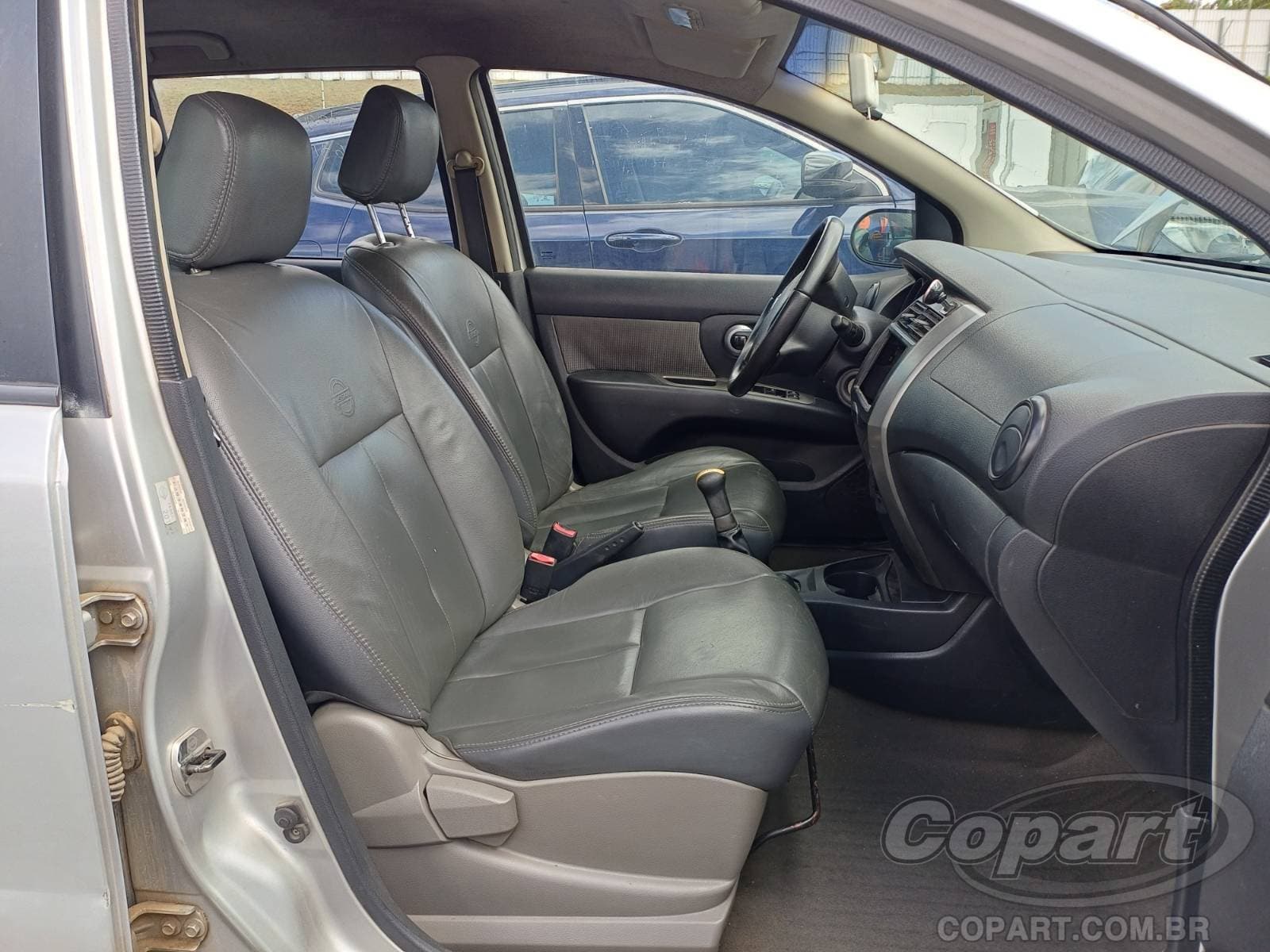 Nissan Livina 2012 — foto 5