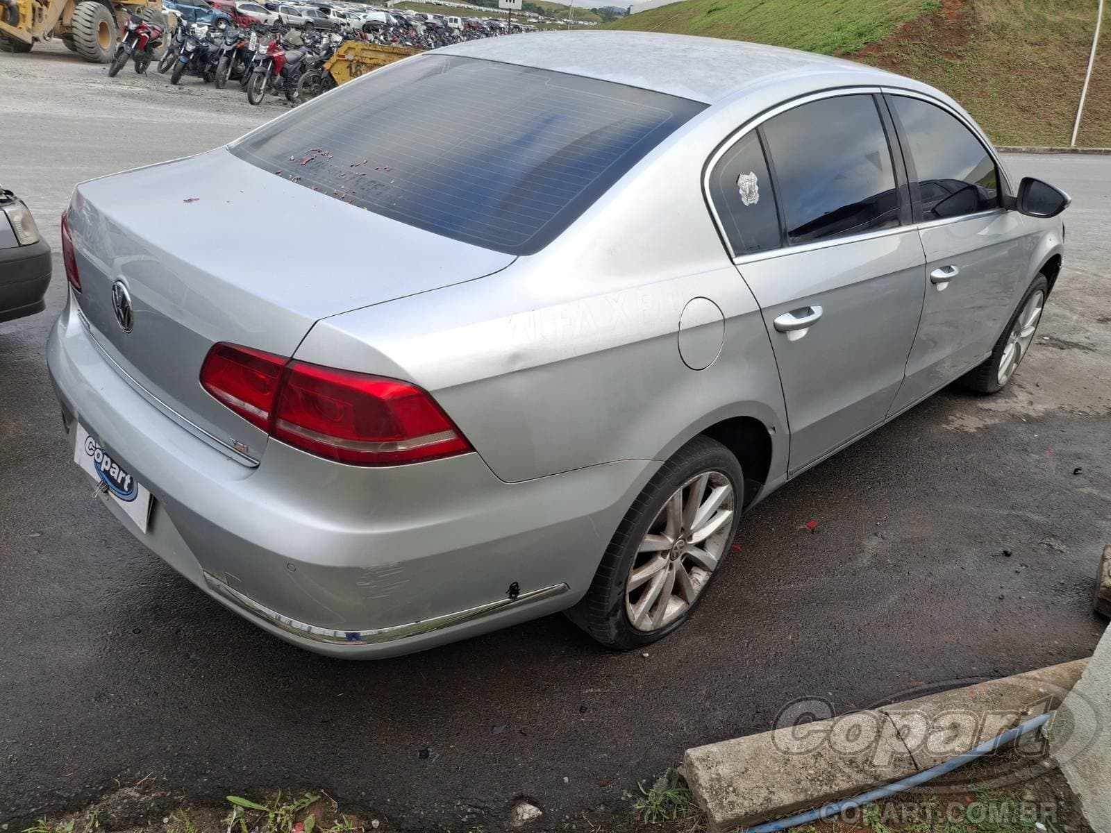 Volkswagen Passat 2011 — foto 4