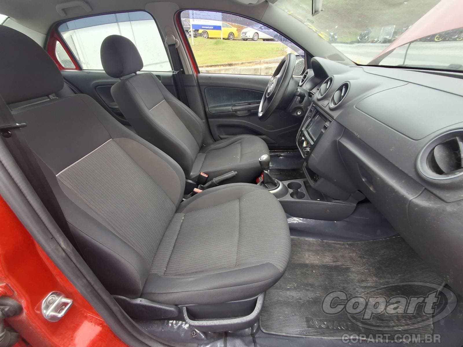 Volkswagen Voyage 2013 — foto 5