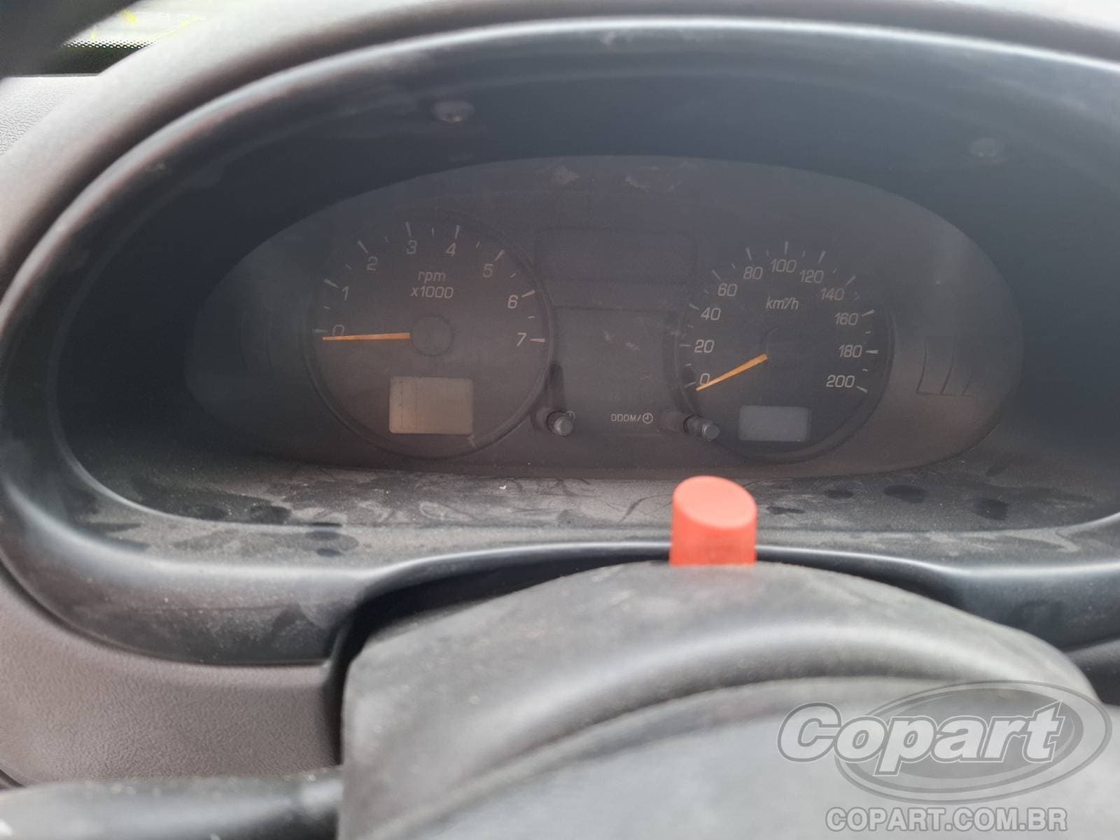 Ford Courier 2013 — foto 8