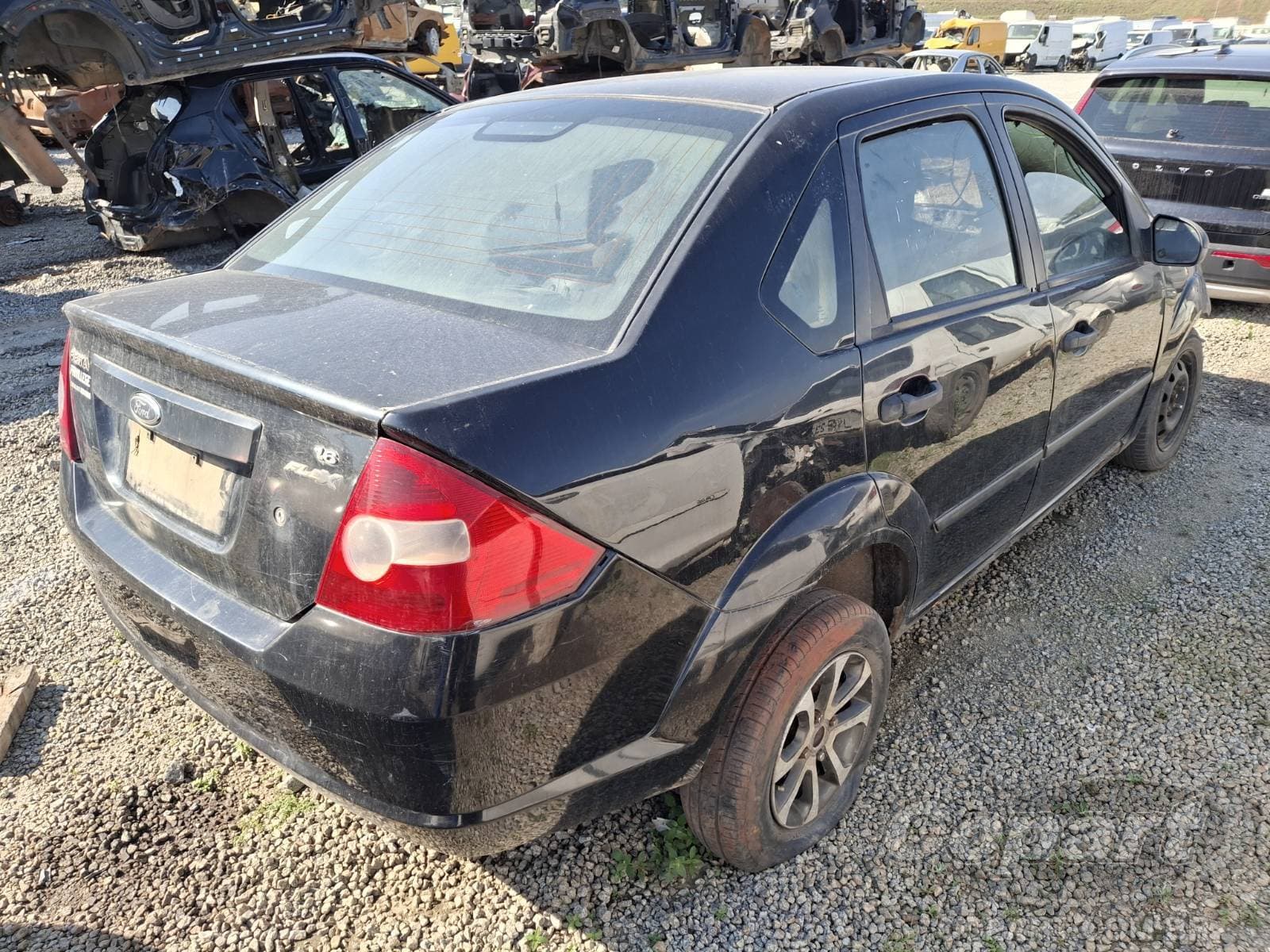 Ford Fiesta Sedan 2007 — foto 4