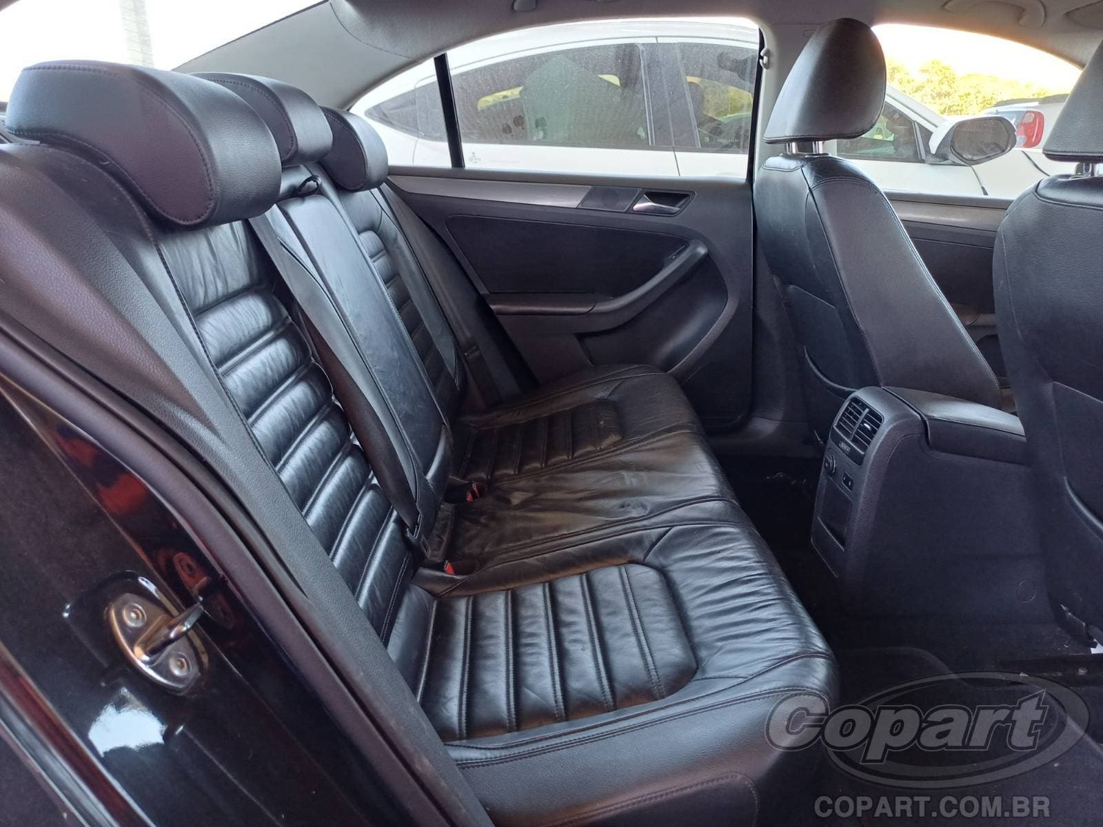 Volkswagen Jetta 2011 — foto 6