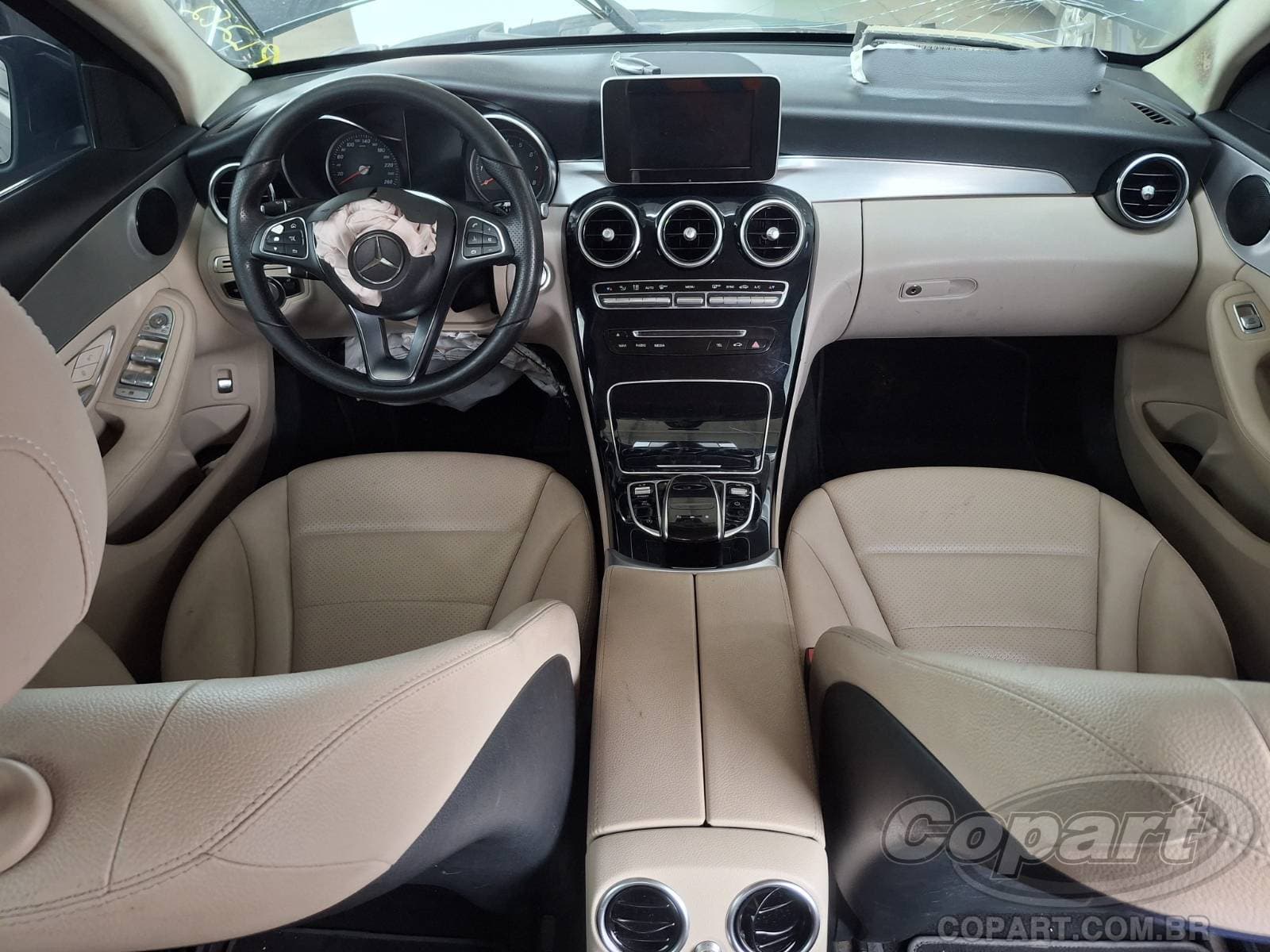Mercedes-Benz Classe C 2018 — foto 9