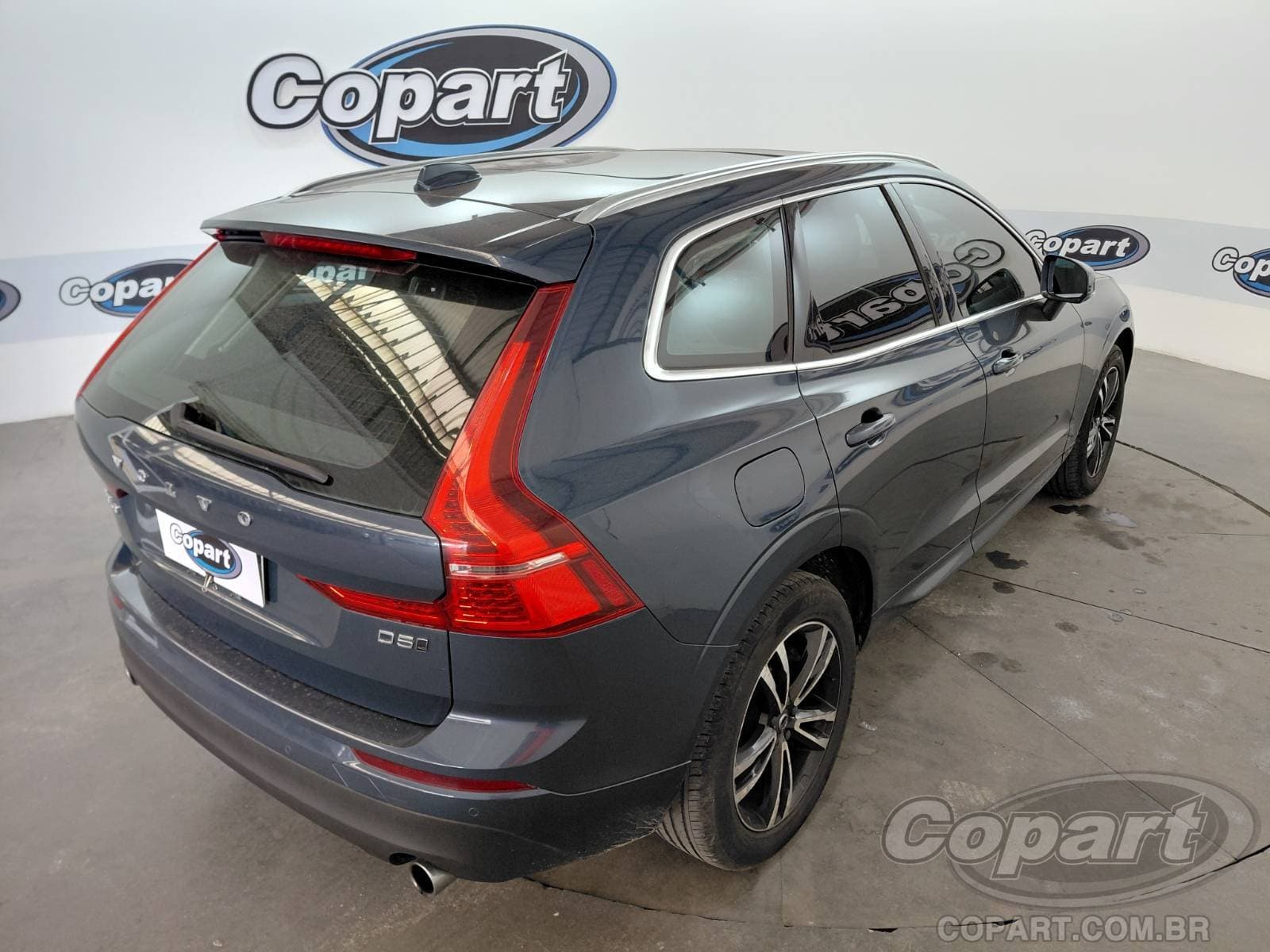 Volvo Xc60 2019 — foto 4