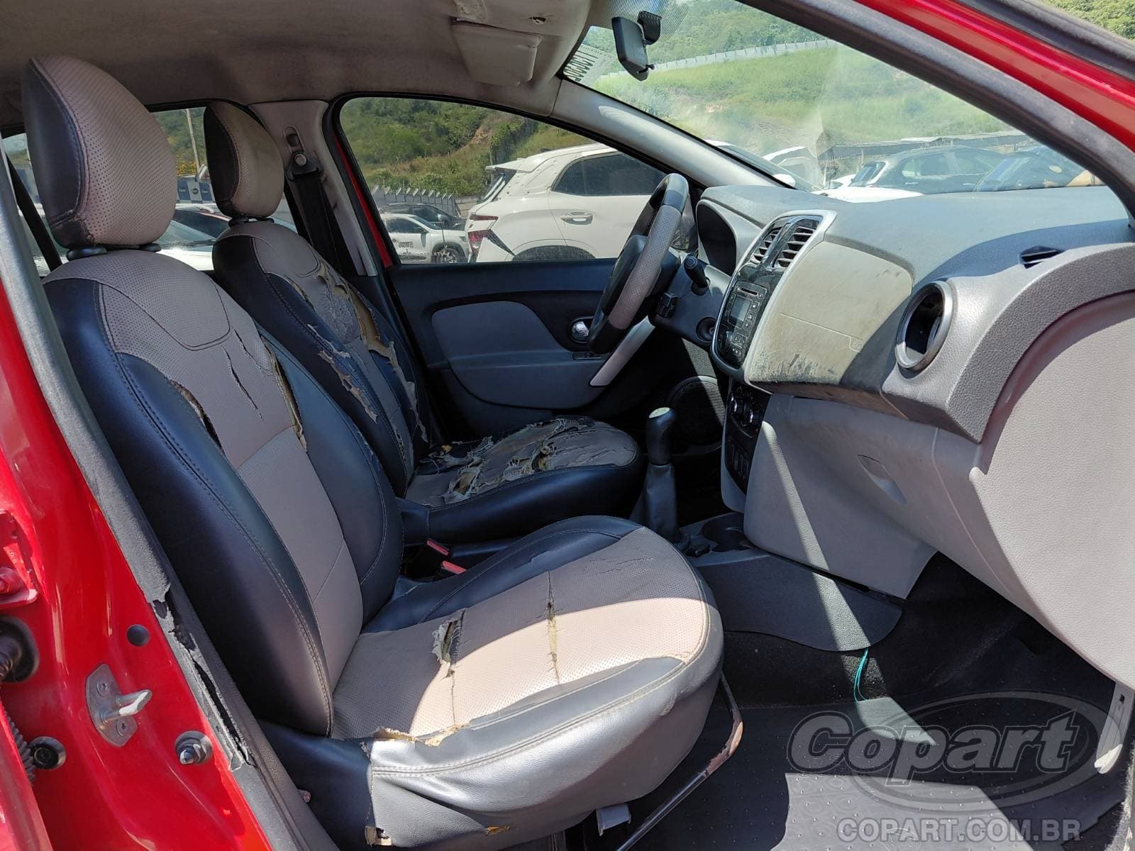 Renault Logan 2018 — foto 5