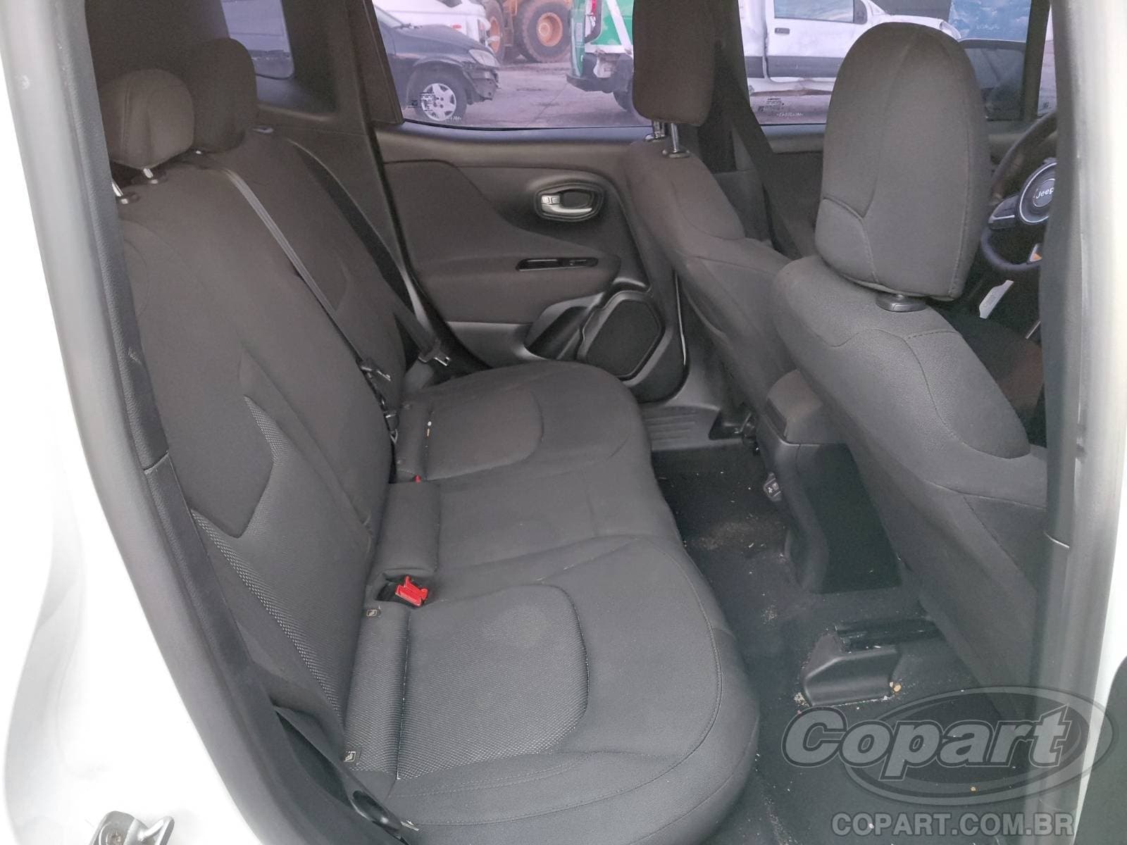 Jeep Renegade 2021 — foto 6