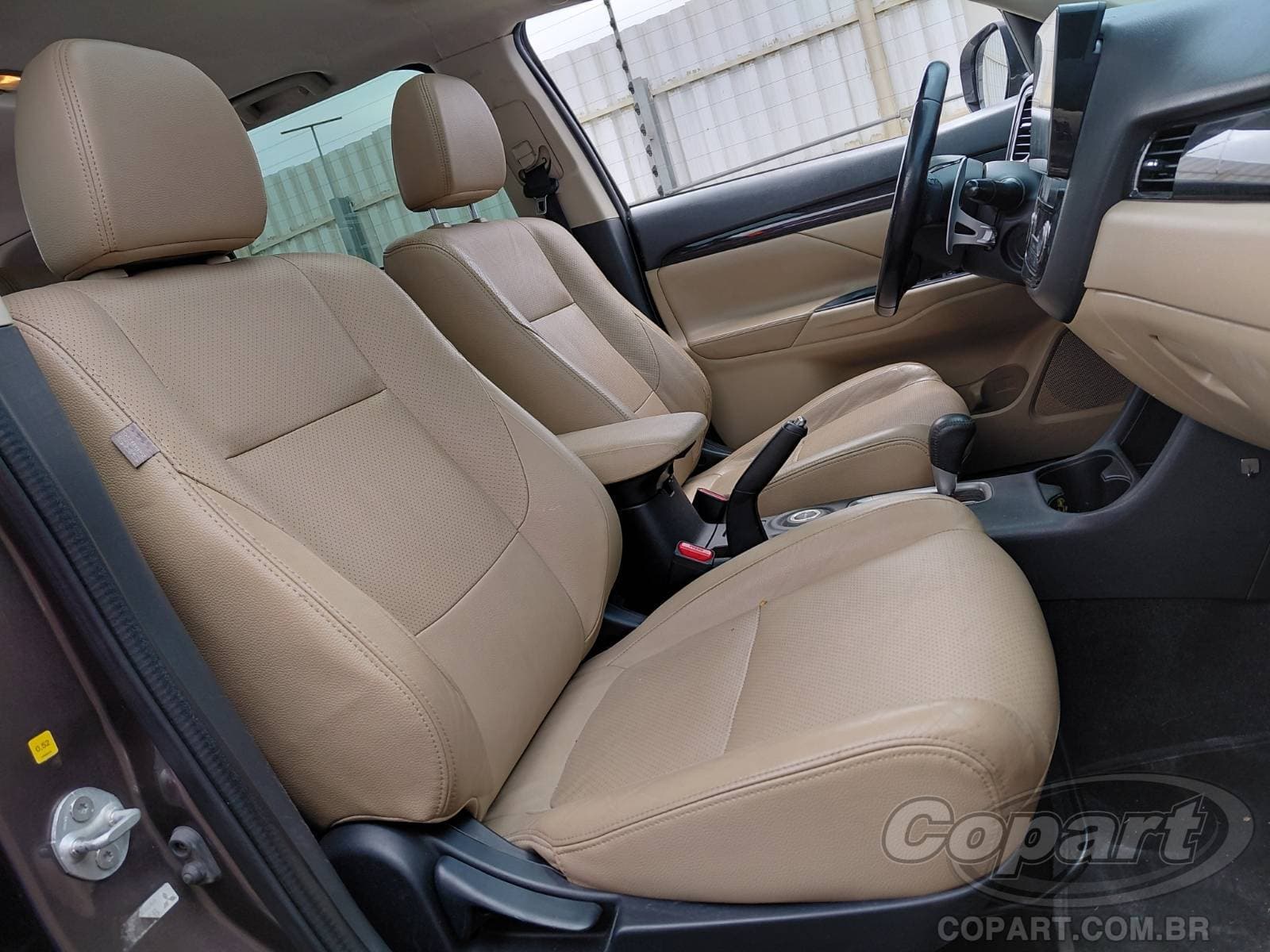 Mitsubishi Outlander 2016 — foto 5