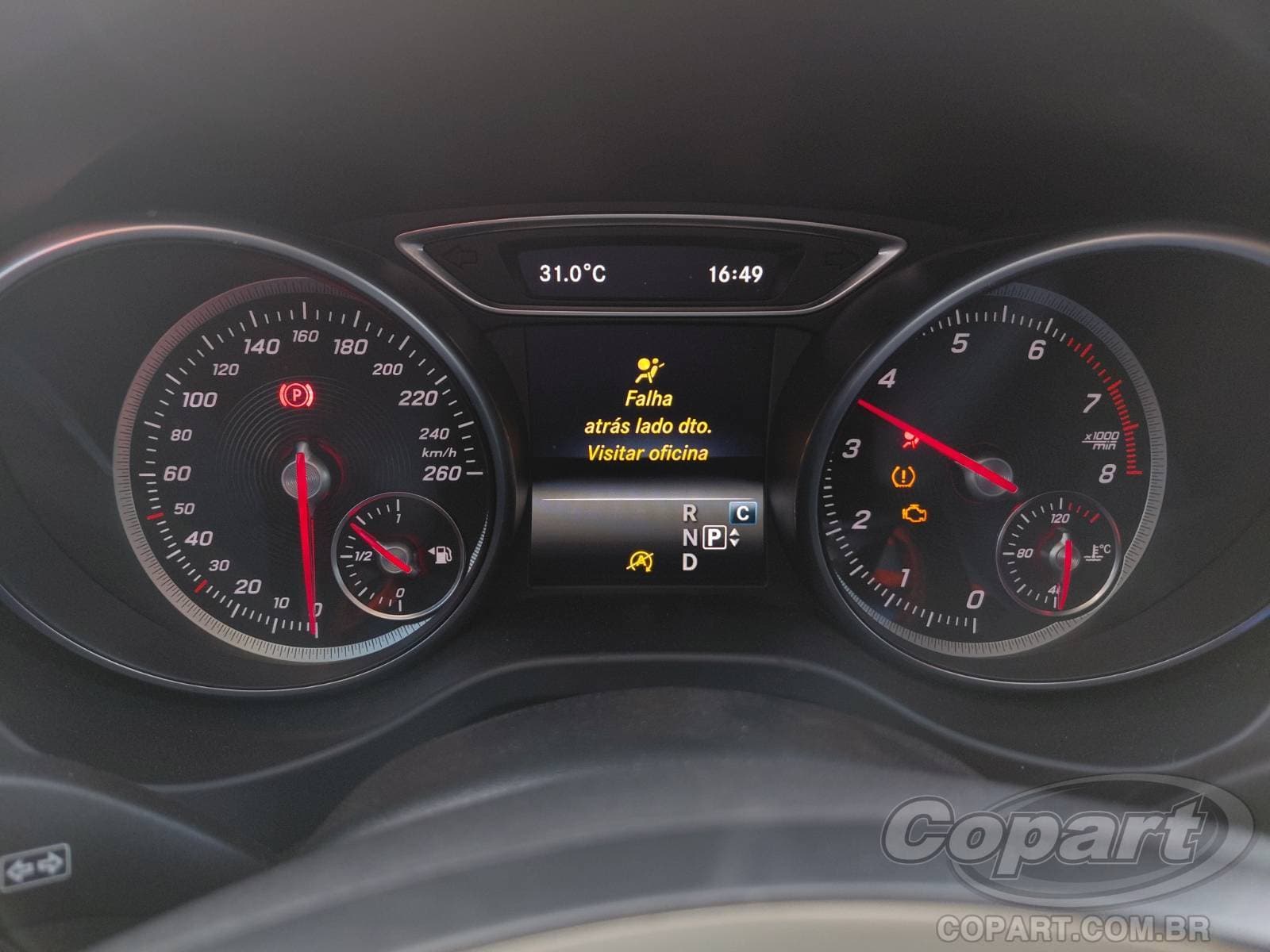 Mercedes-Benz GLA 2019 — foto 8
